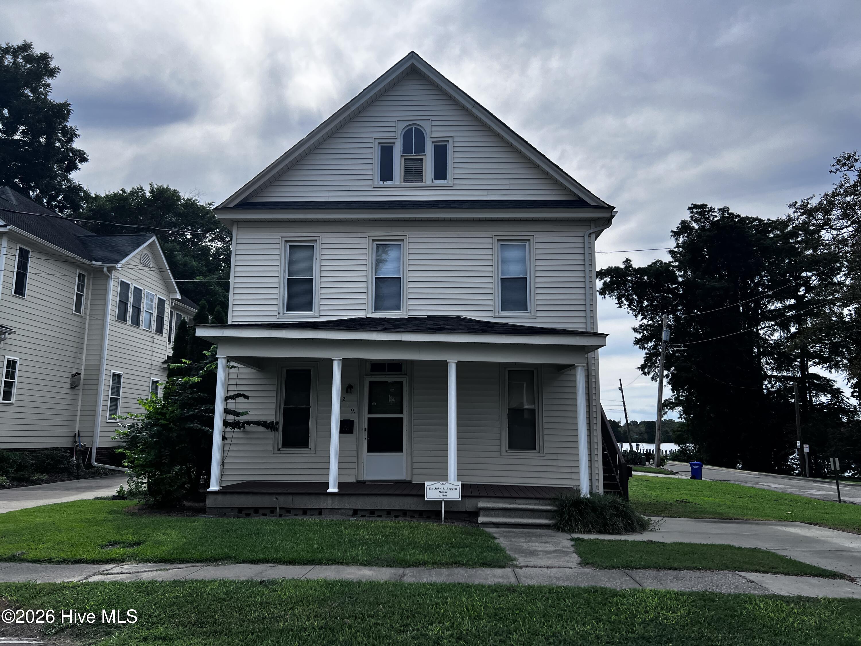 219 Church, Hertford, North Carolina, 2 Bedroom Bedrooms, 5 Room Rooms,1 BathroomBathrooms,Duplex,For sale,Church,100592109