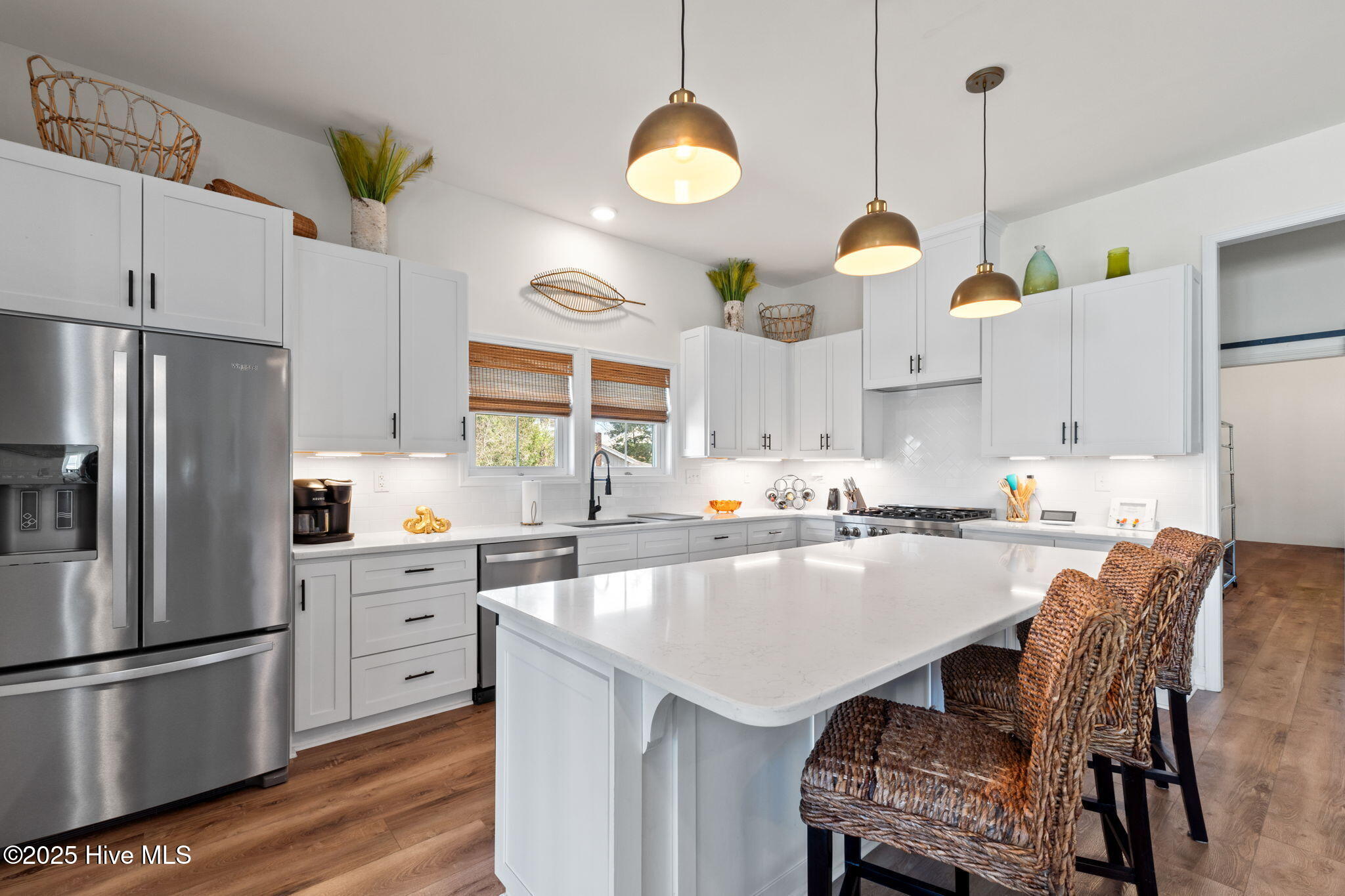 100496086 | Photo 16