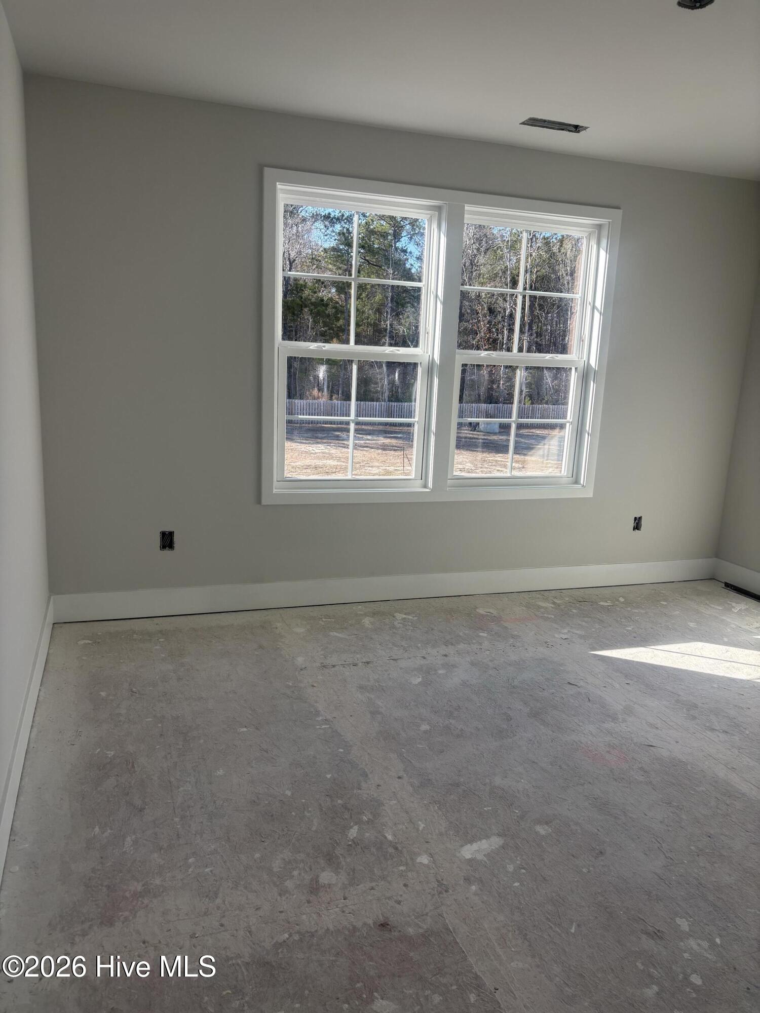 100546483 | Photo 10