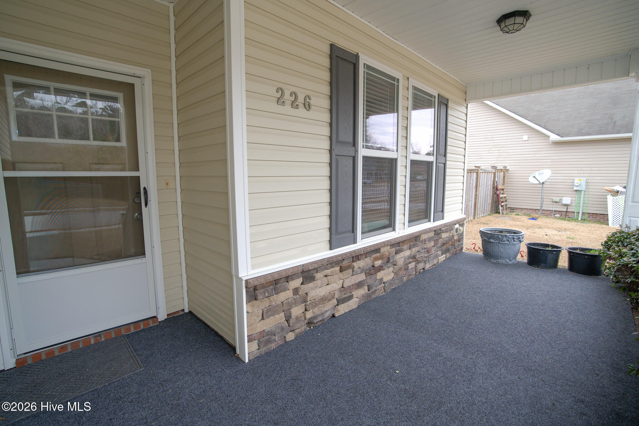 100553332 | Photo 22