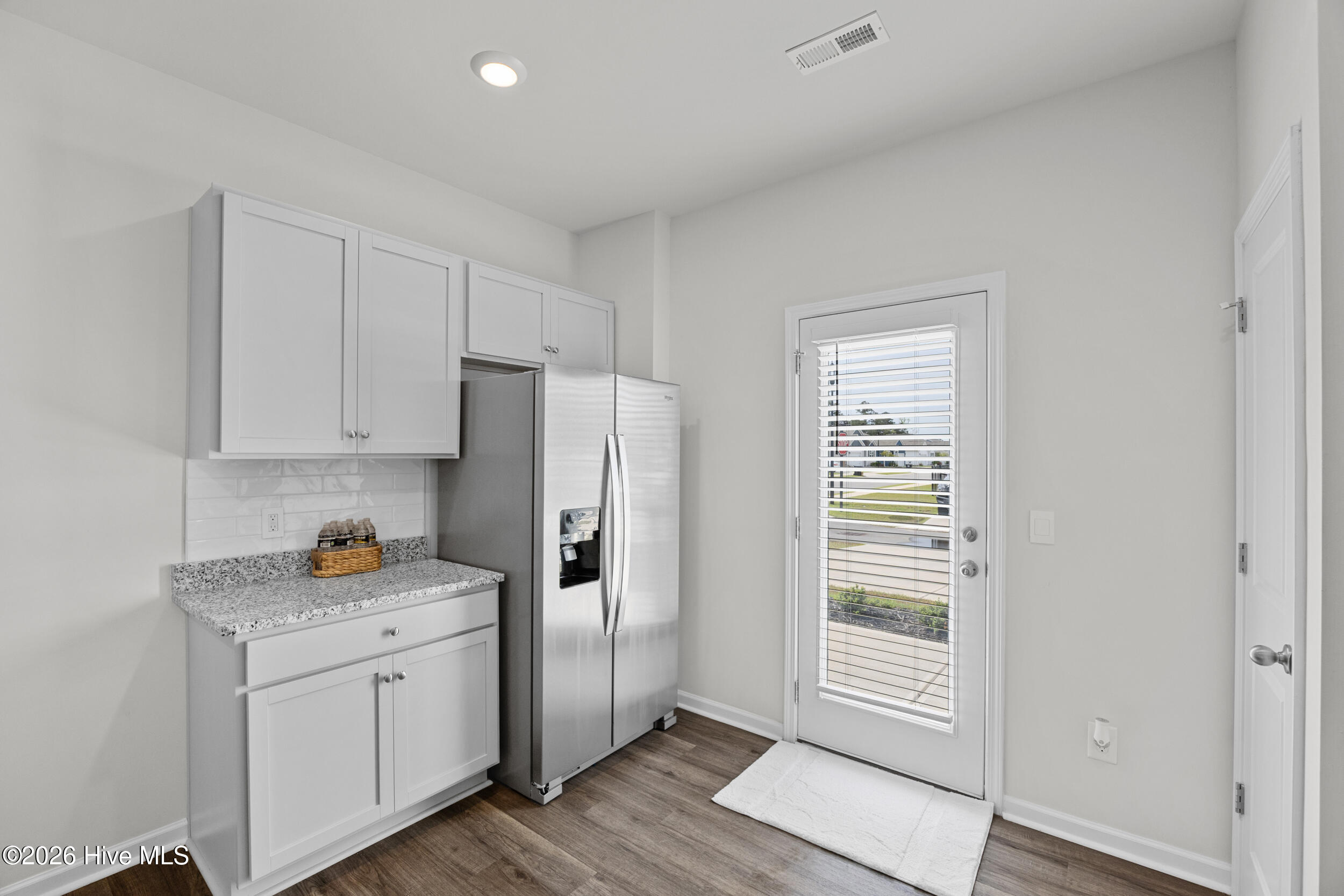 100565485 | Photo 22