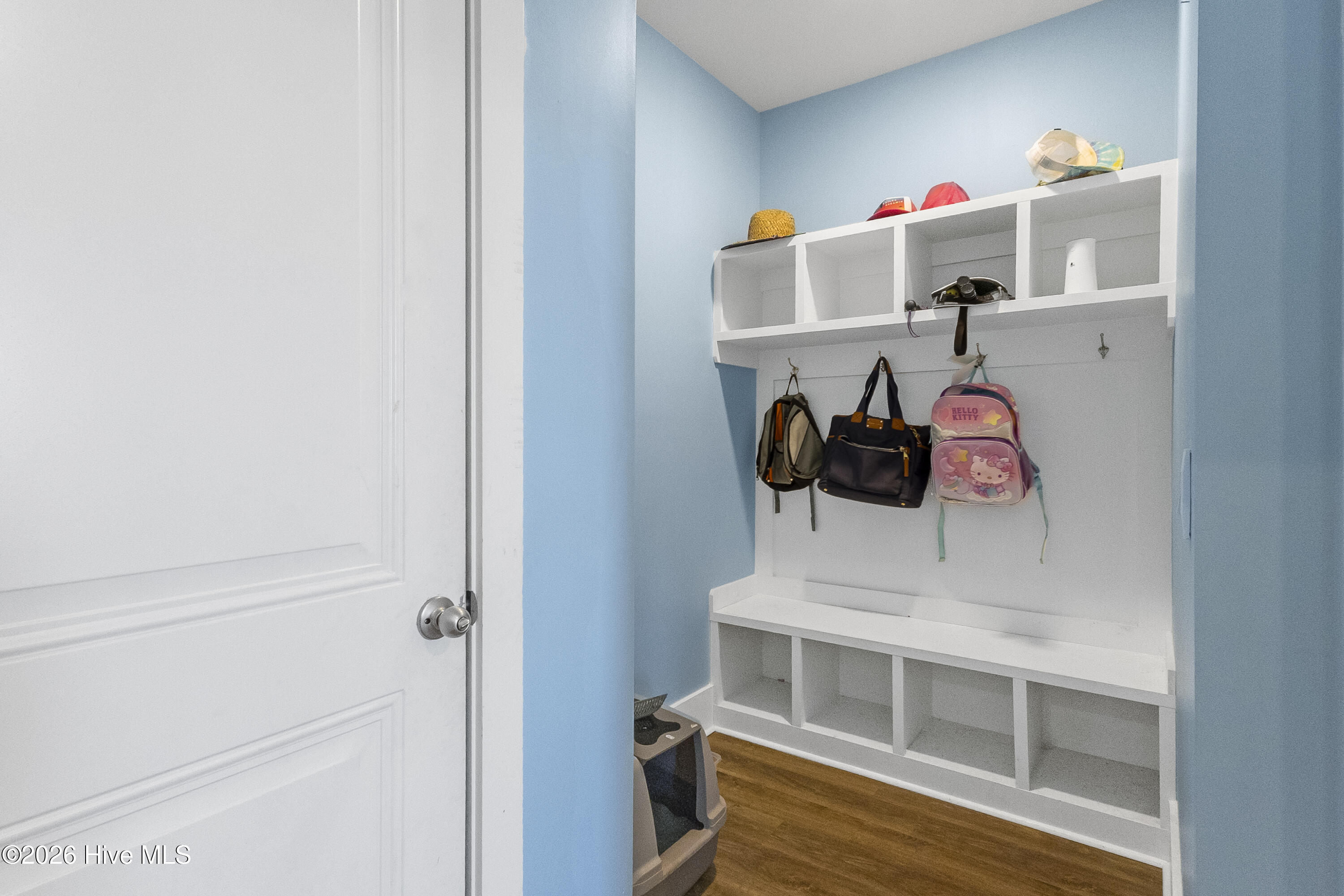 100547510 | Photo 21