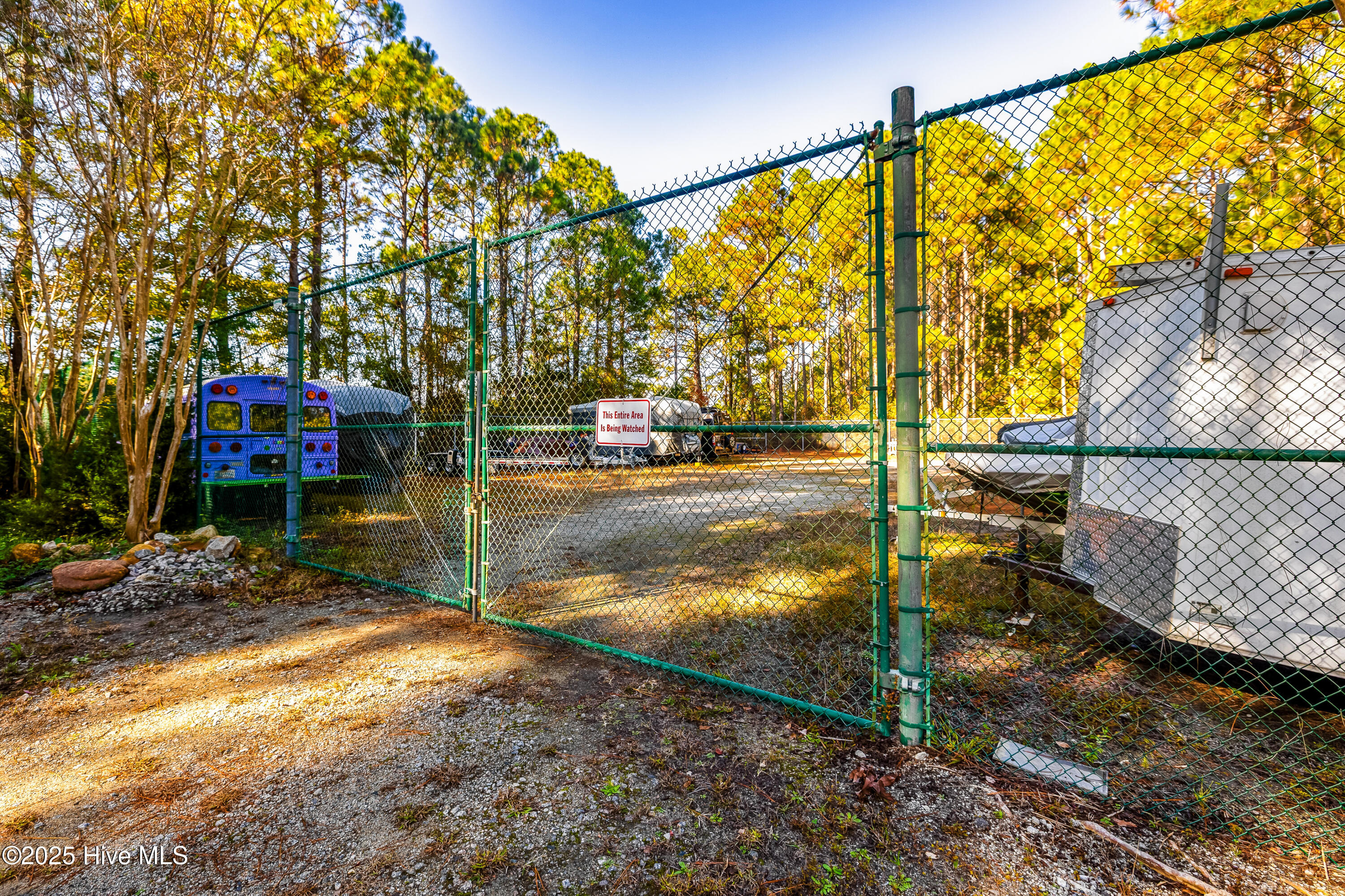 100540432 | Photo 50