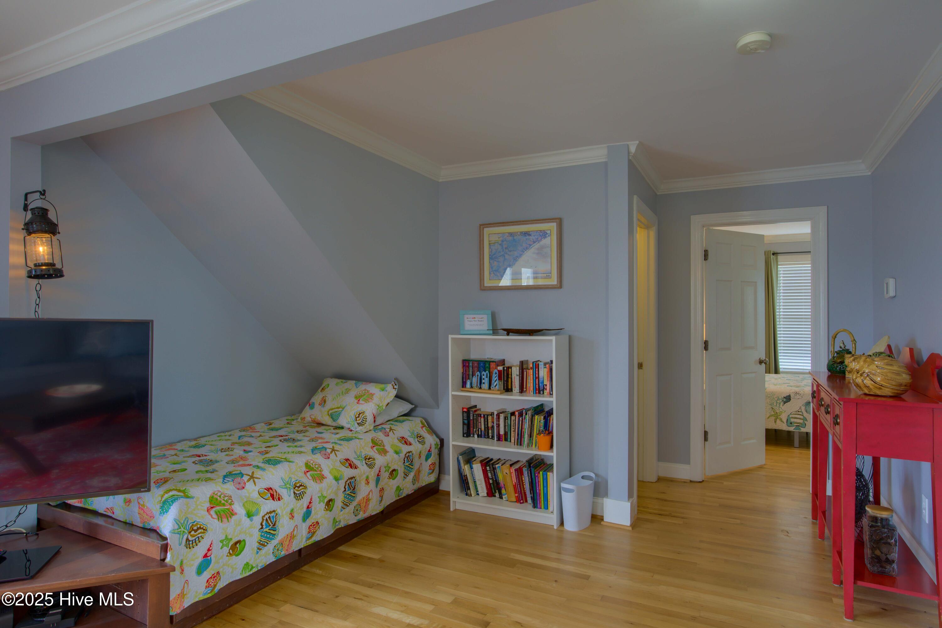 100520449 | Photo 45