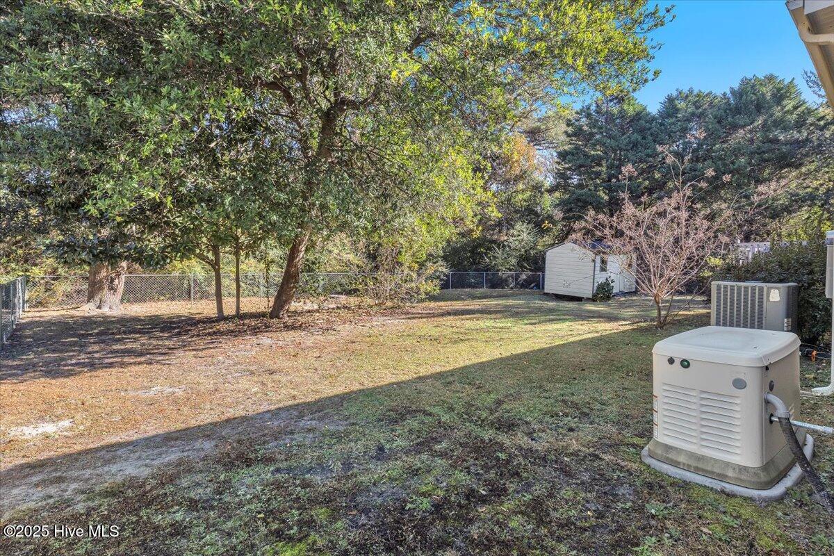 100543135 | Photo 35