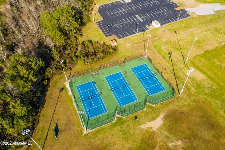 100564087 | Photo 49