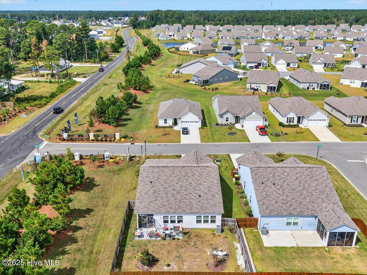 100532427 | Photo 34