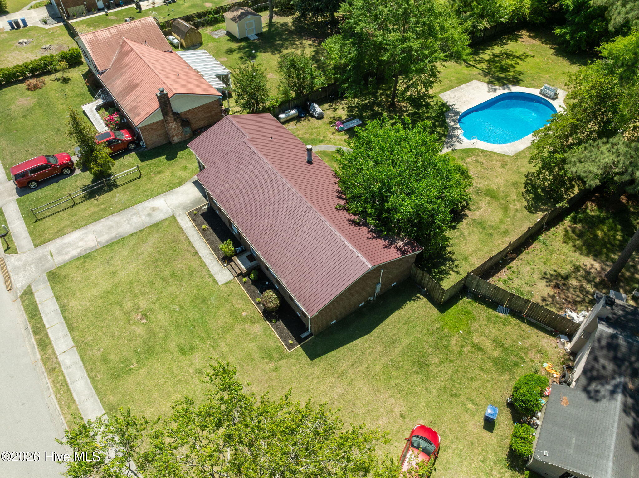 100569028 | Photo 13