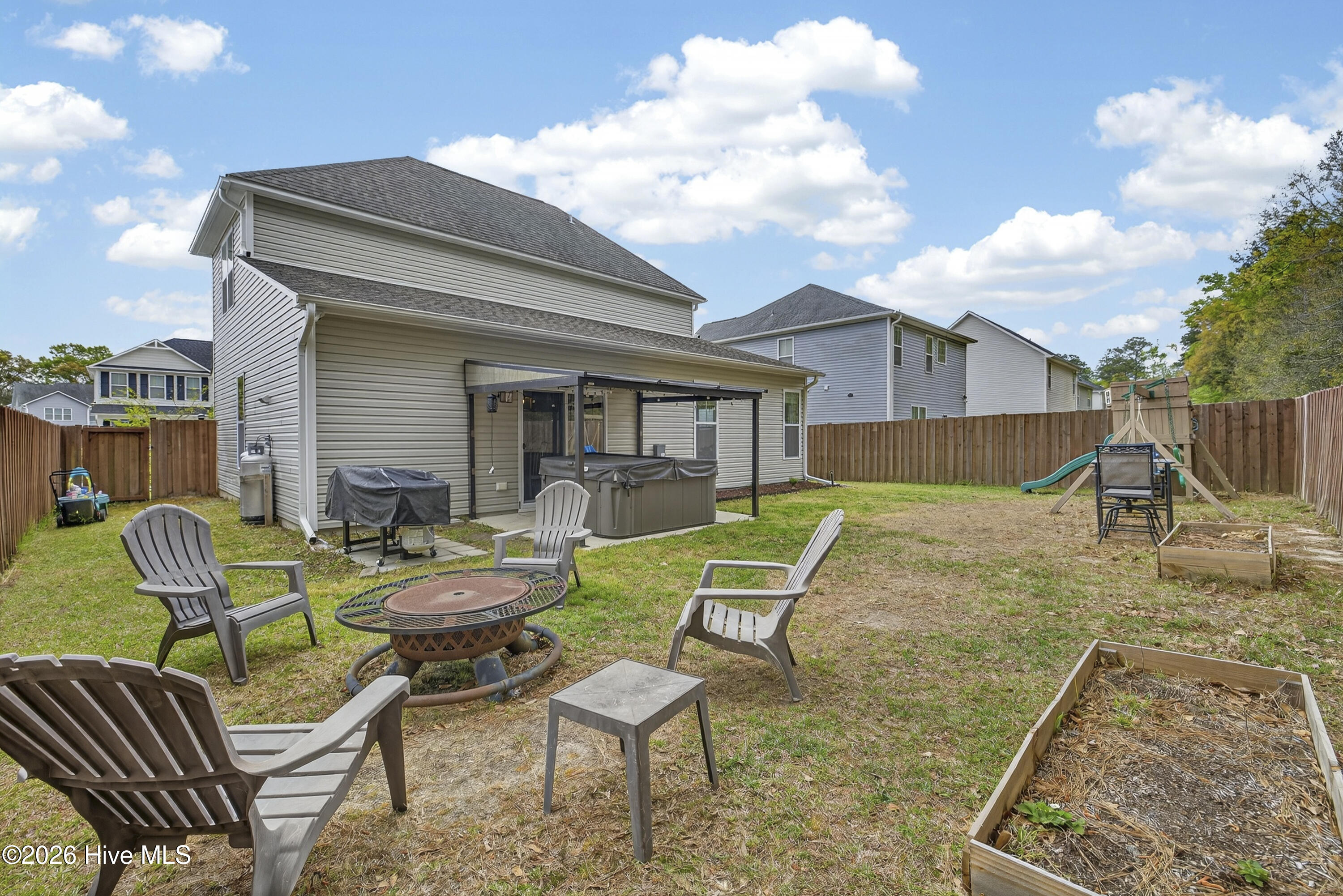 100564462 | Photo 41