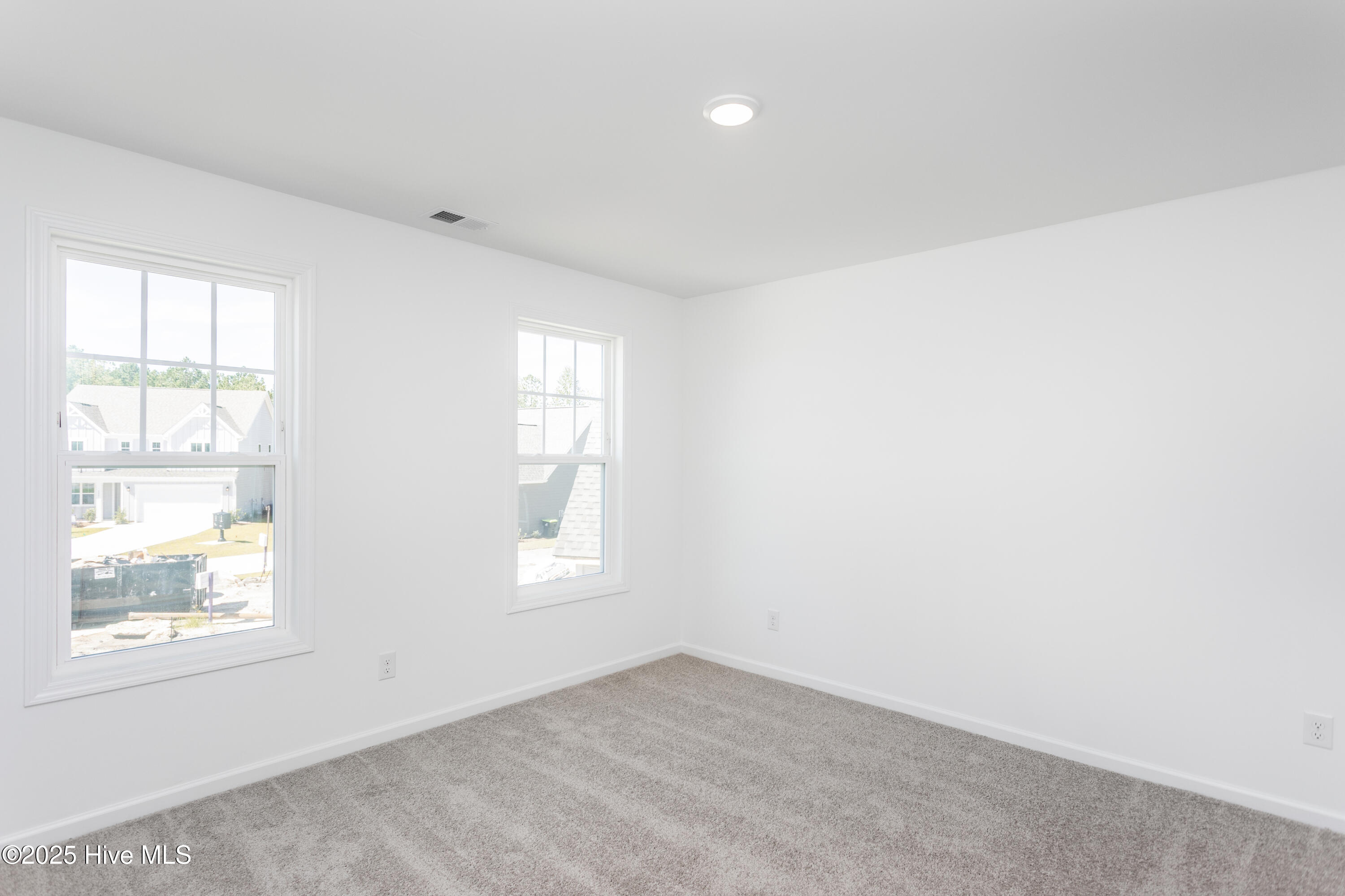 100507408 | Photo 24