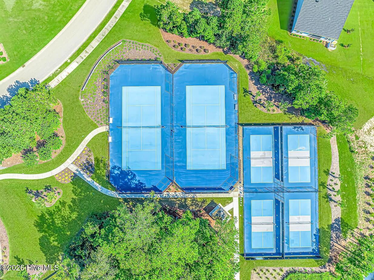 100560957 | Photo 46