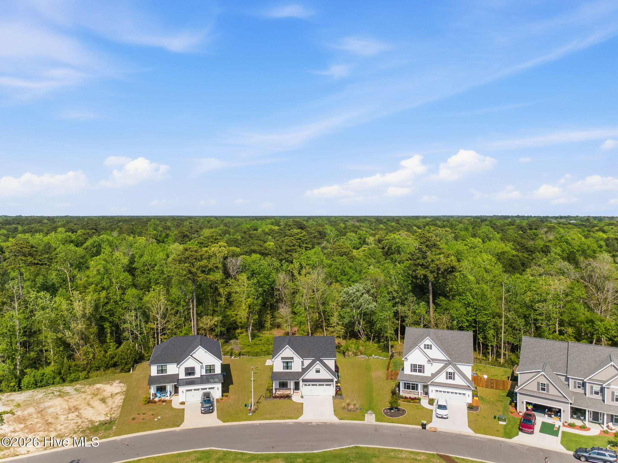 100567561 | Photo 61