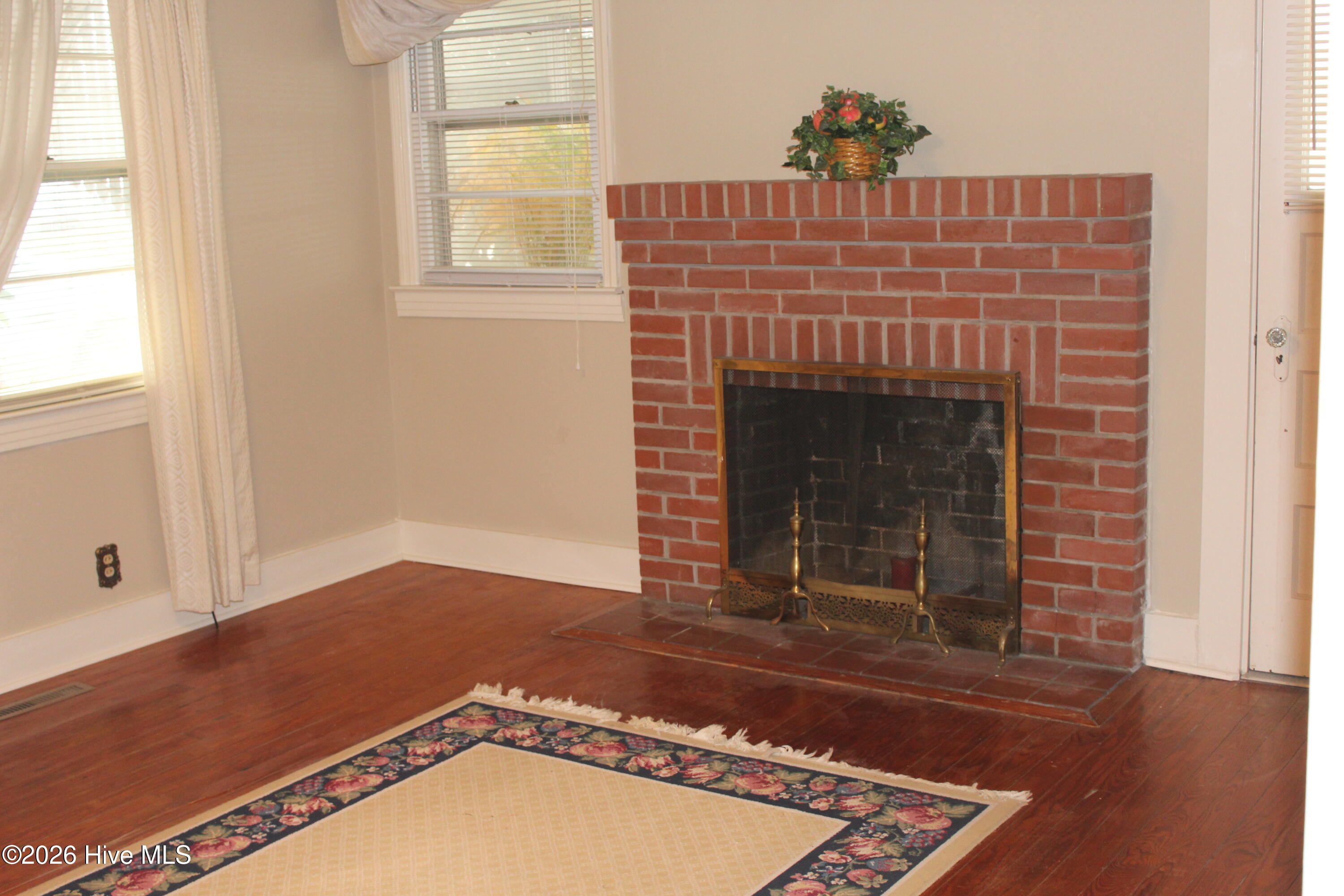 167 Lake Road,Newport