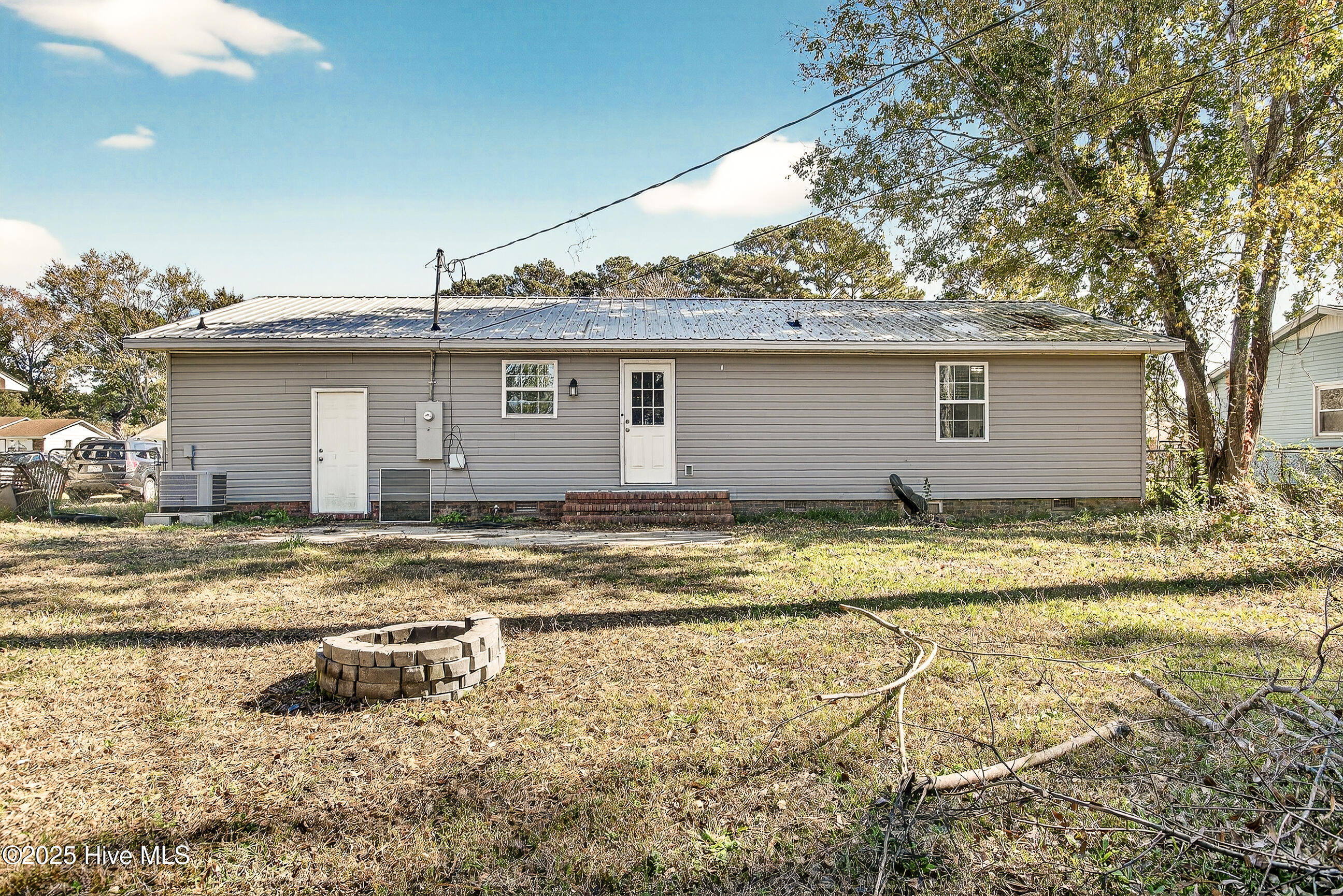 218 Forest View 