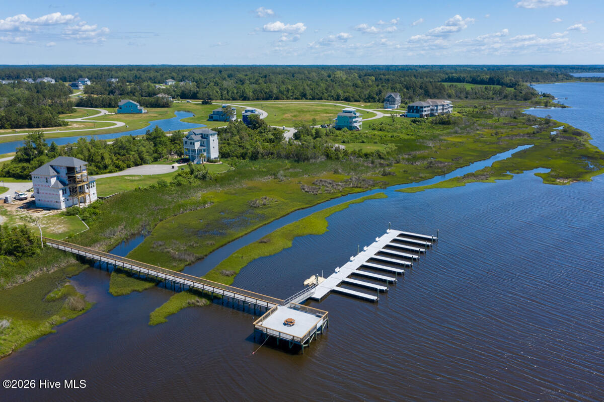 100501651 | Photo 46