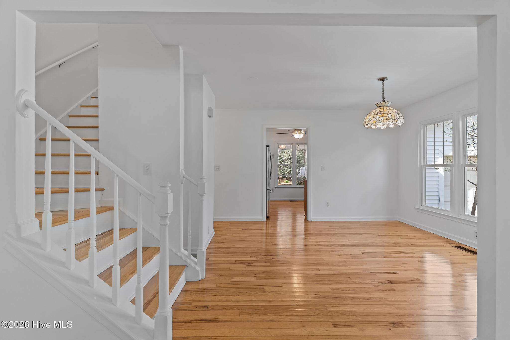 100562796 | Photo 13