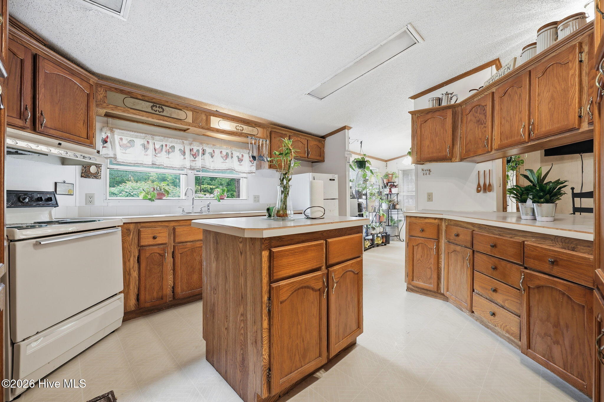 Homes for sale in Creswell, NC | 305 E Main St, Creswell, NC 27928 | MLS# 100573622