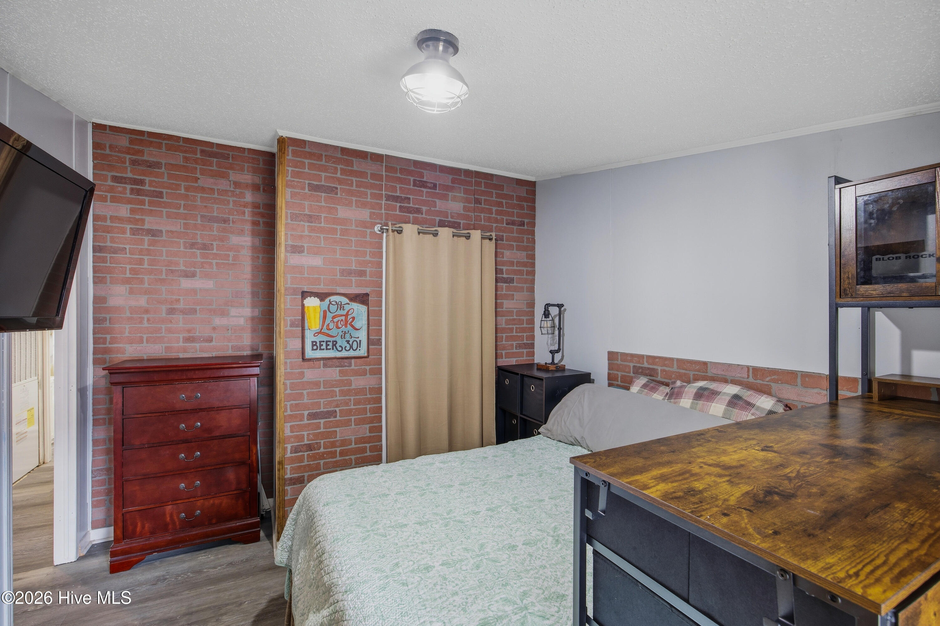 100565028 | Photo 30