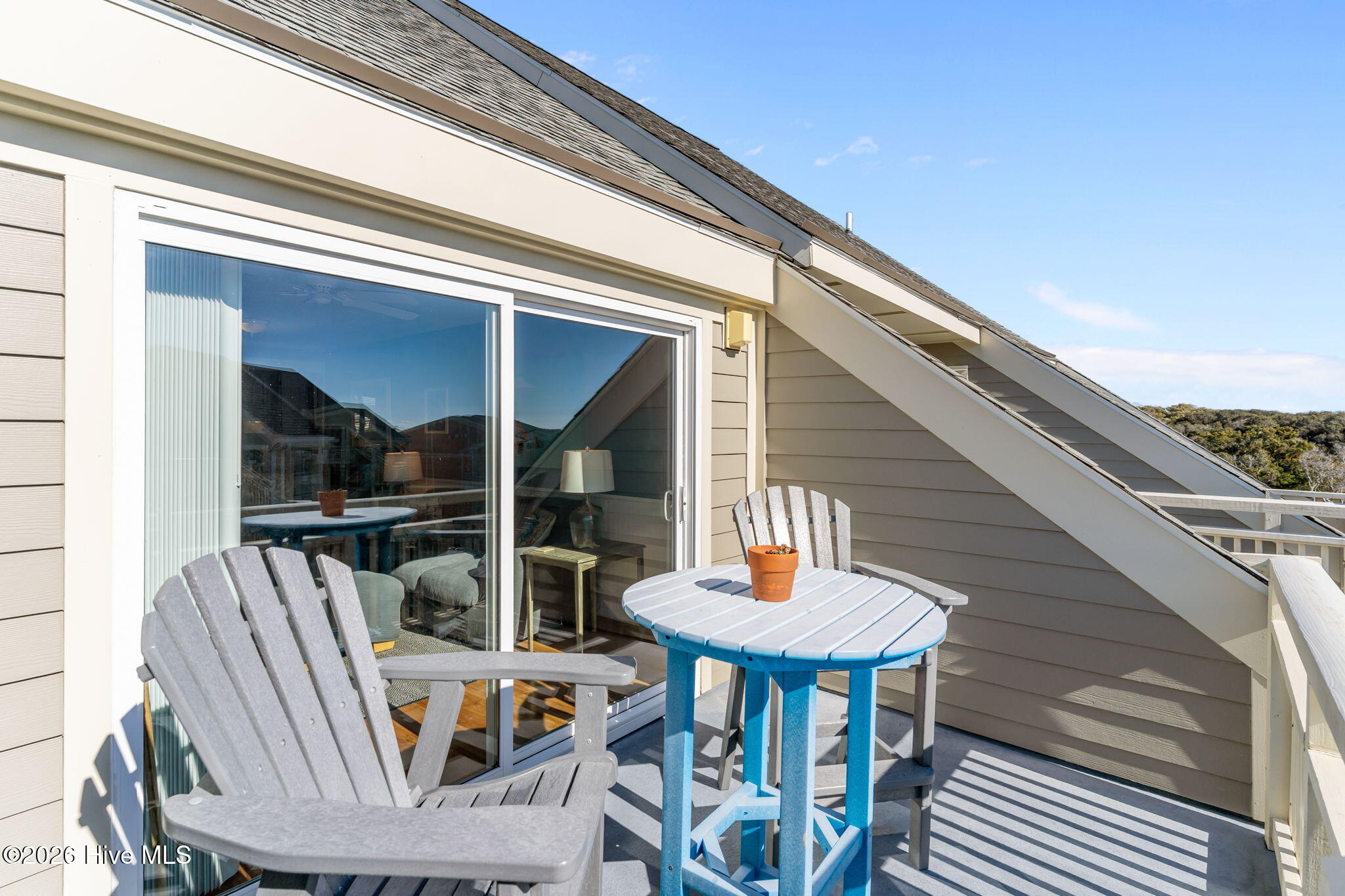 100550399 | Photo 36