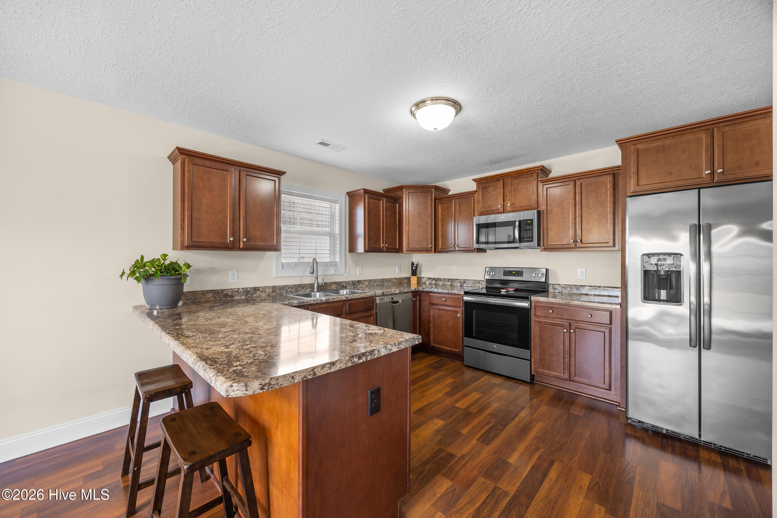 100567416 | Photo 13