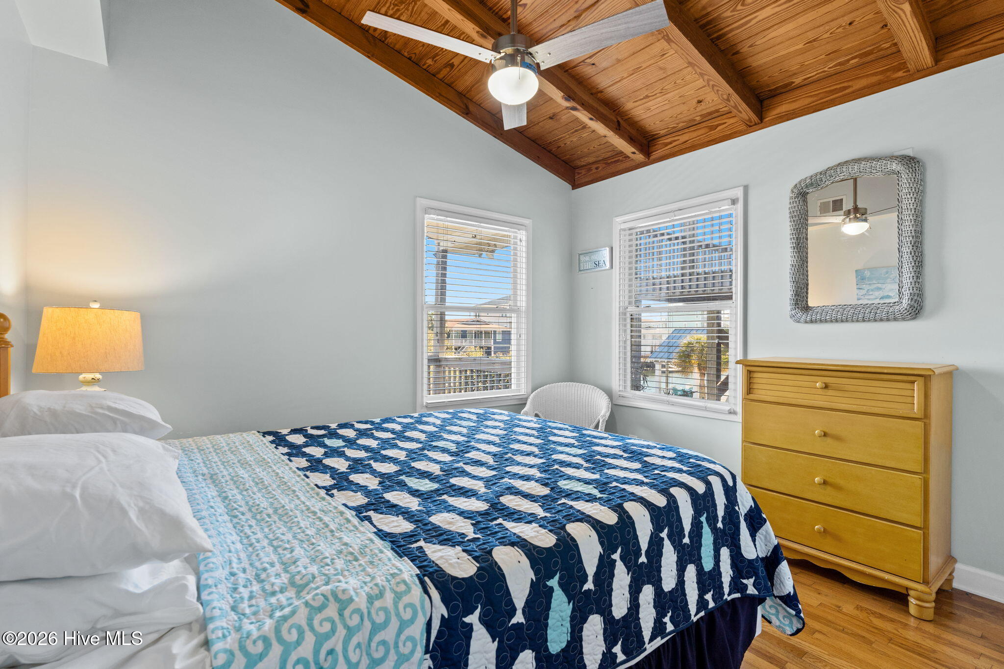 100549664 | Photo 20