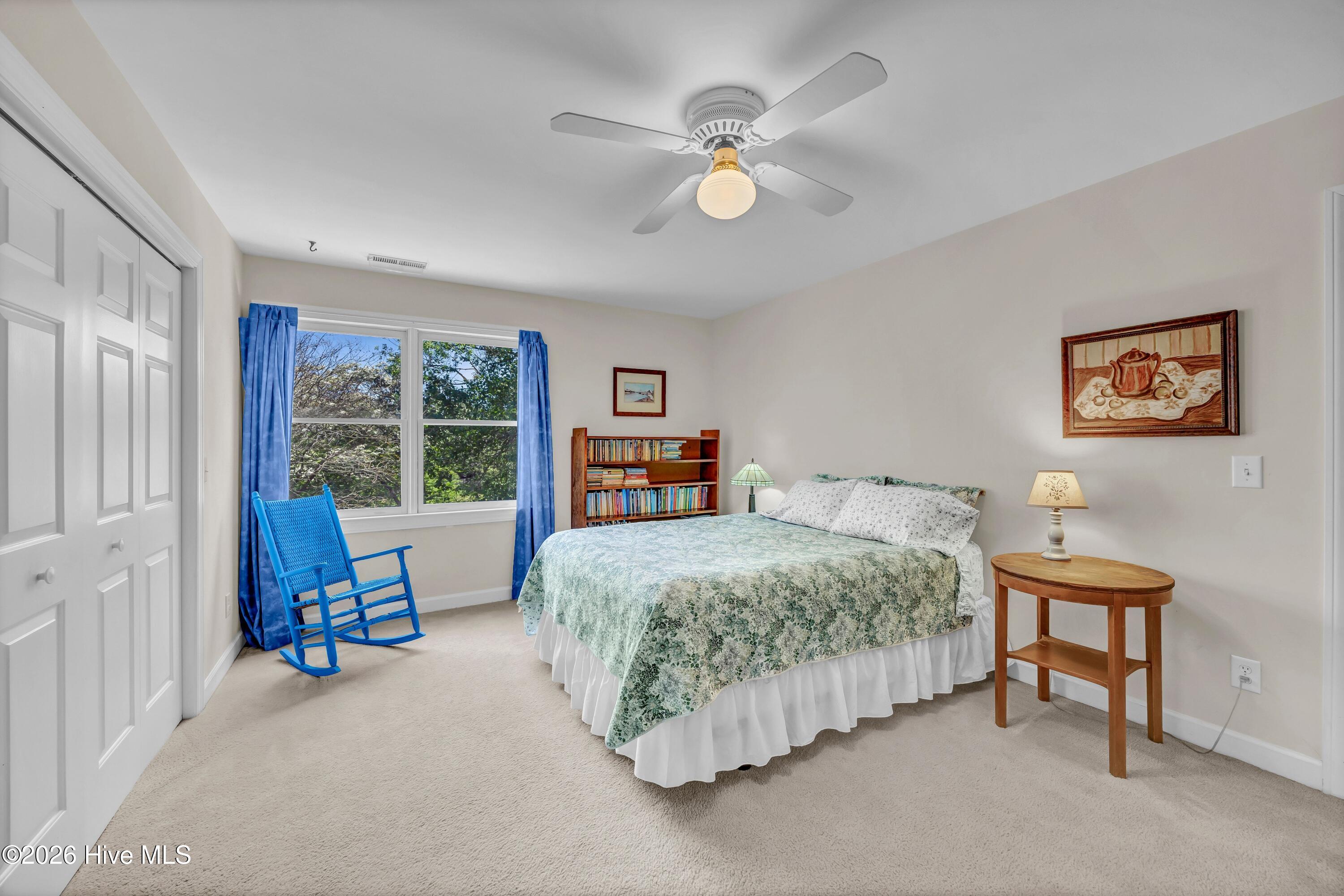 100566684 | Photo 34