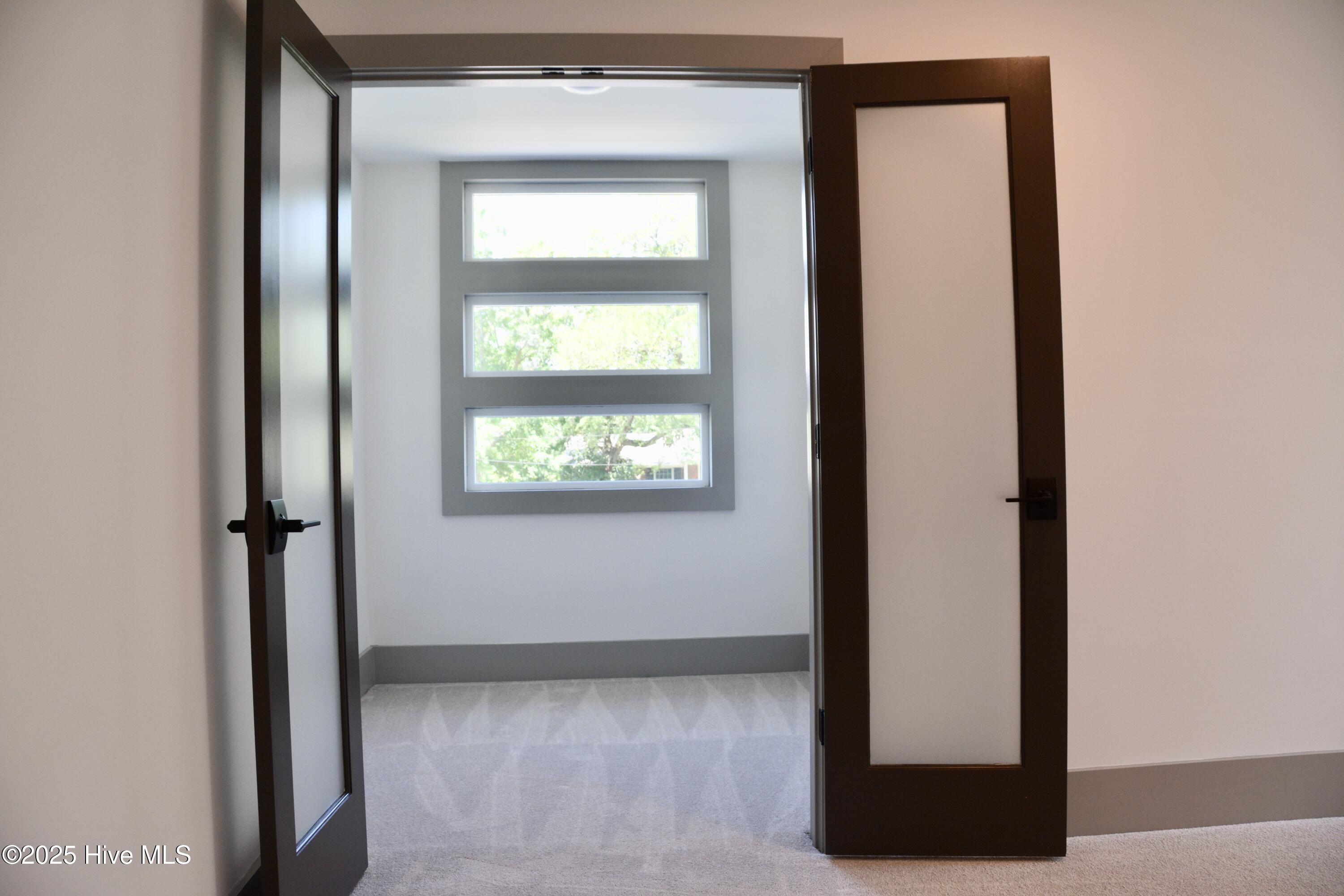 100508502 | Photo 62