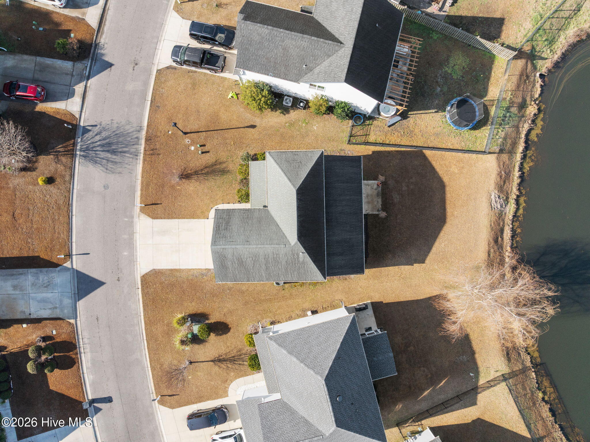 100548714 | Photo 37