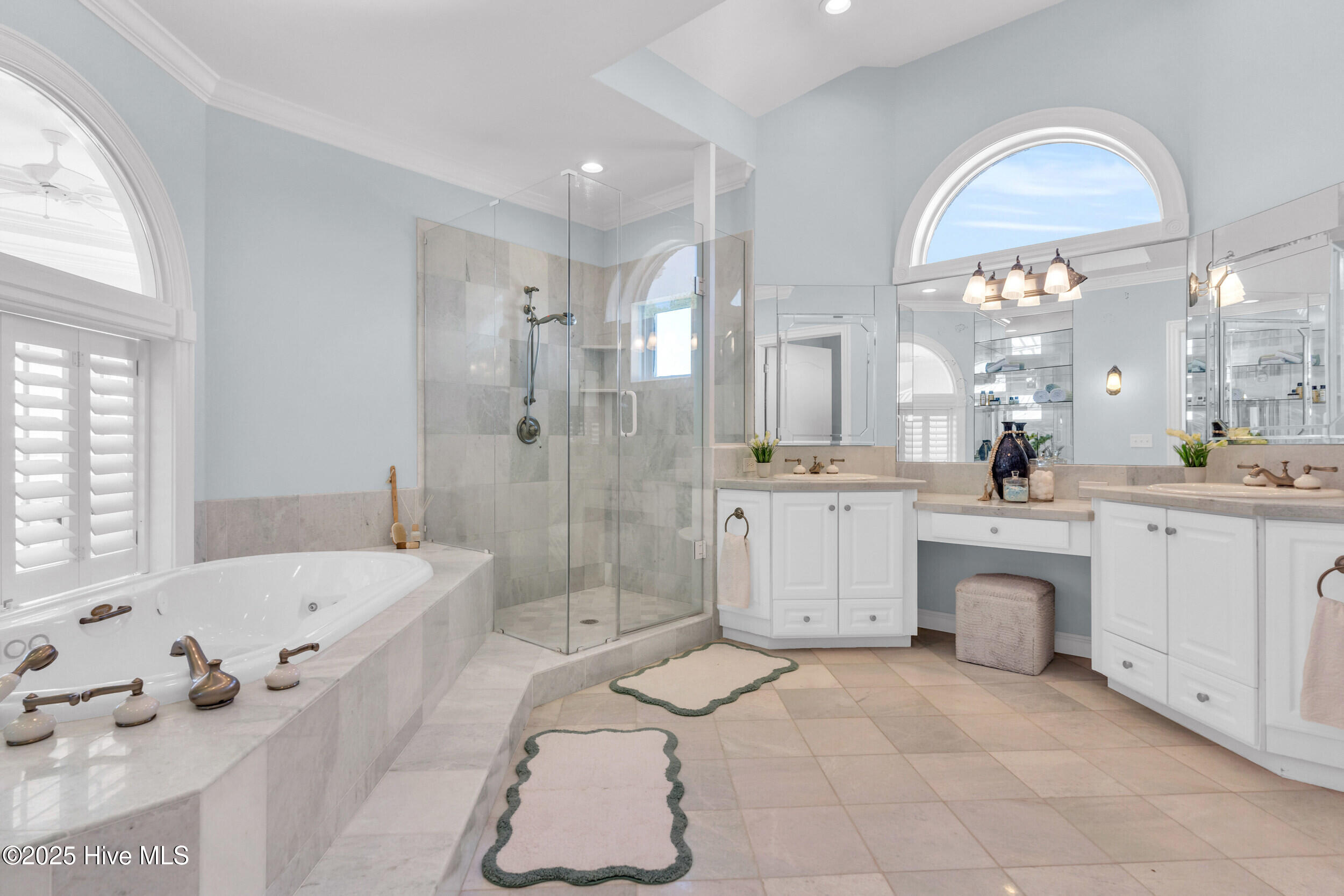 100505592 | Photo 27