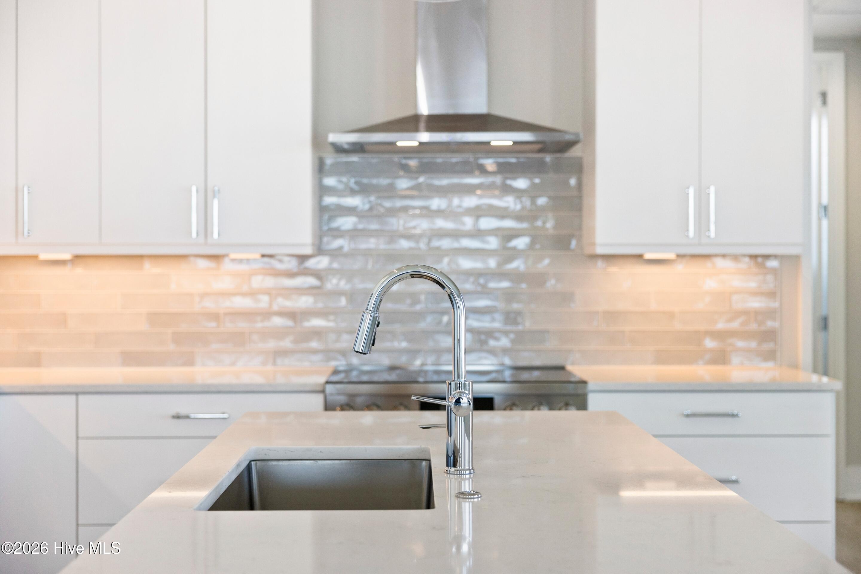 100545146 | Photo 59