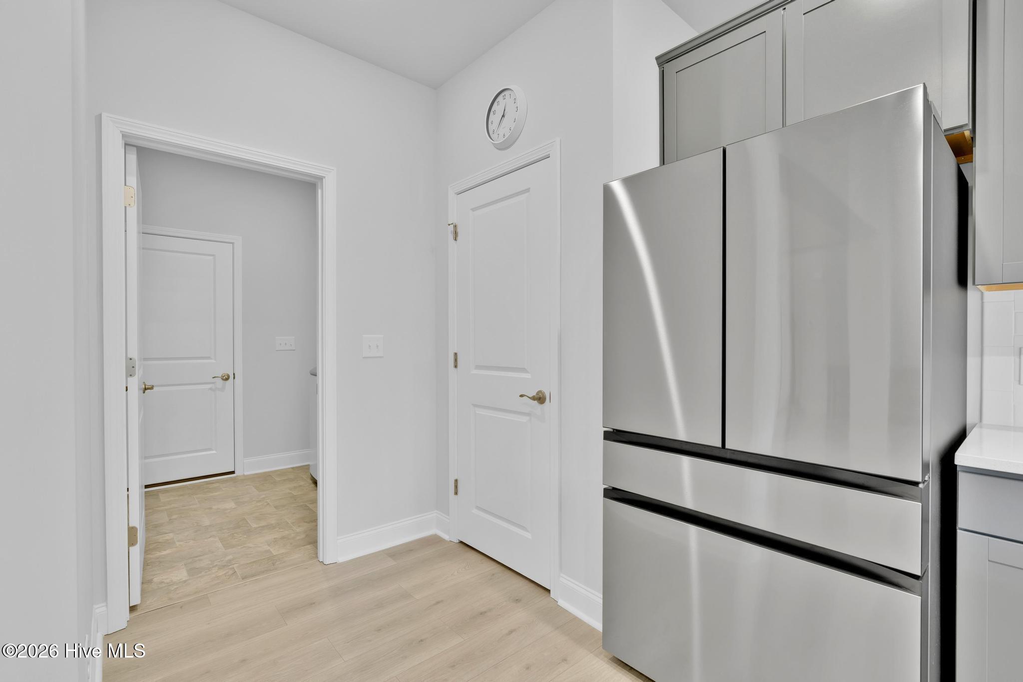 100553643 | Photo 17