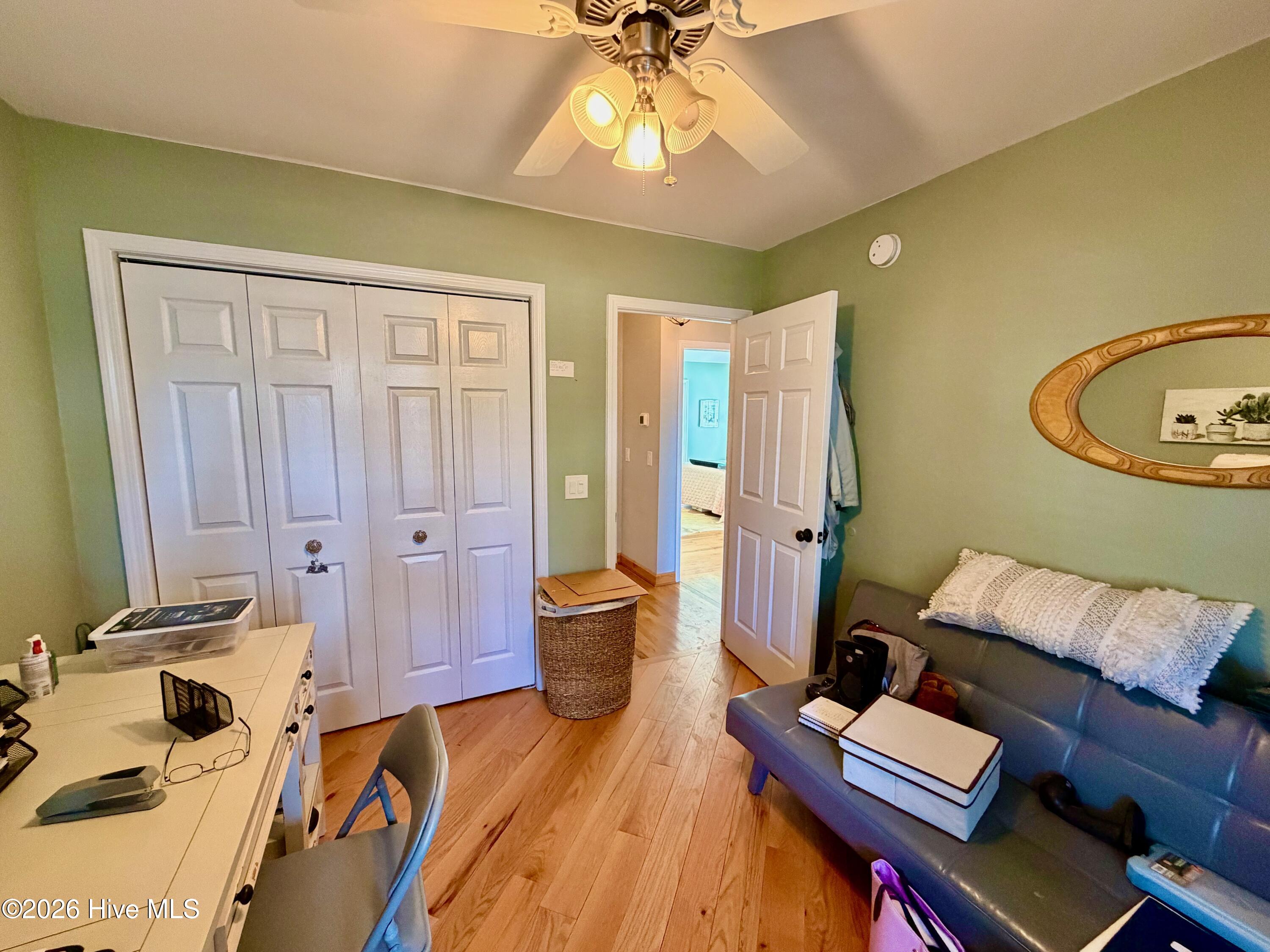 100553297 | Photo 28