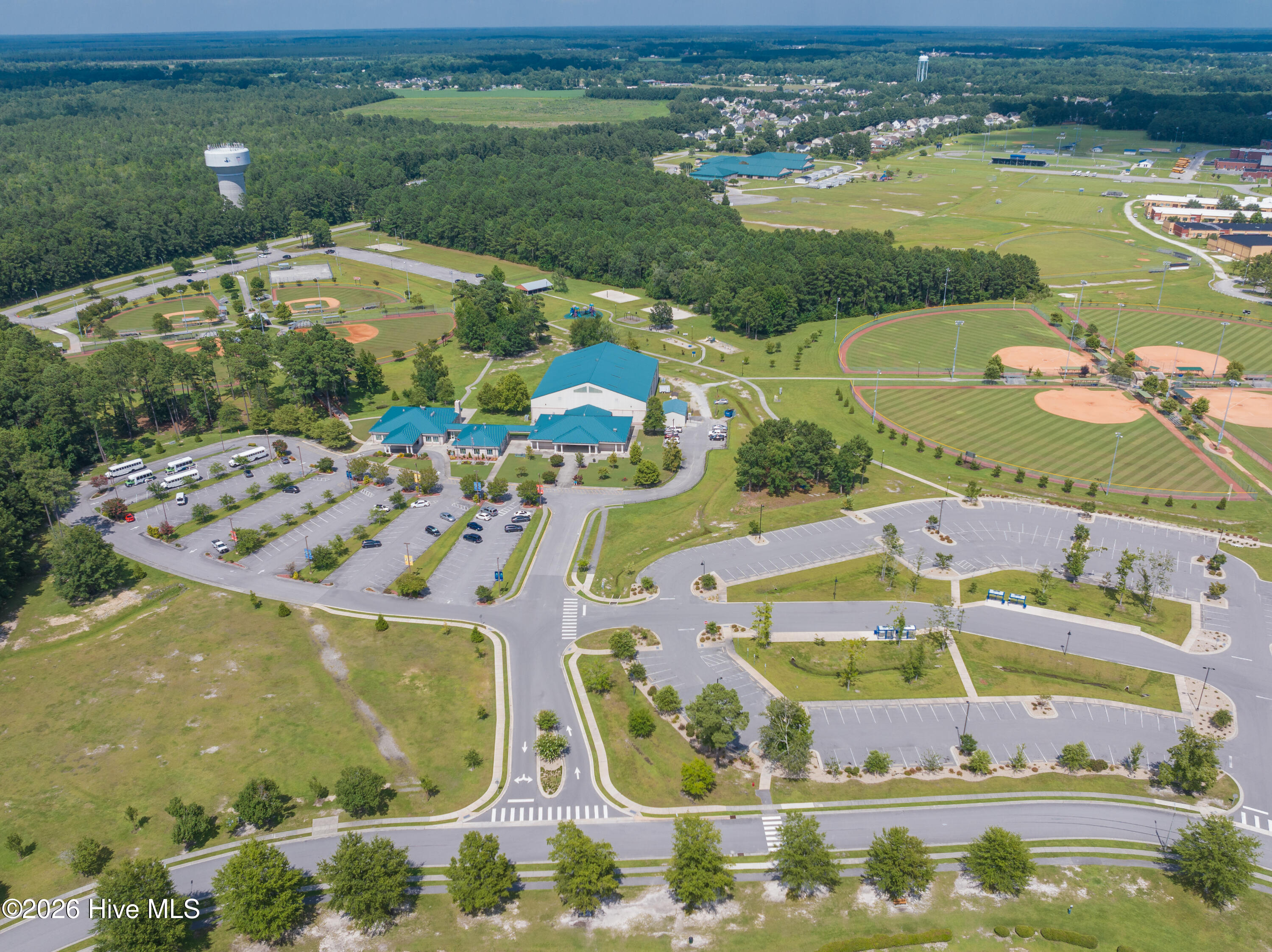 100560266 | Photo 38