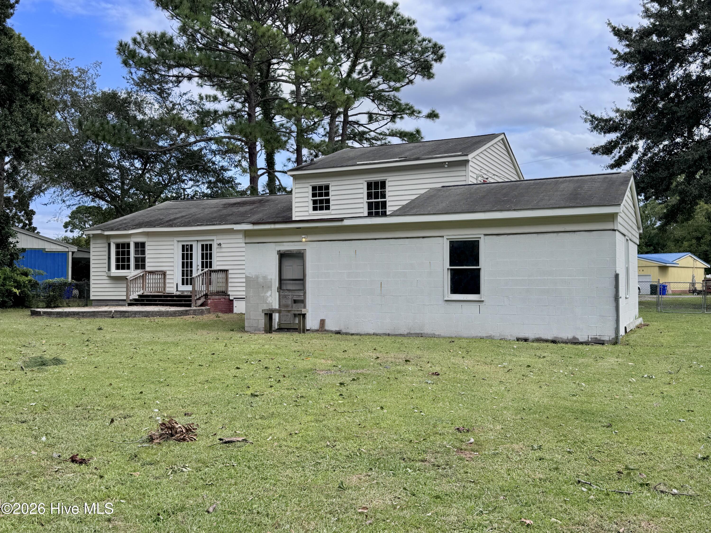 2831 Easy Street,Newport