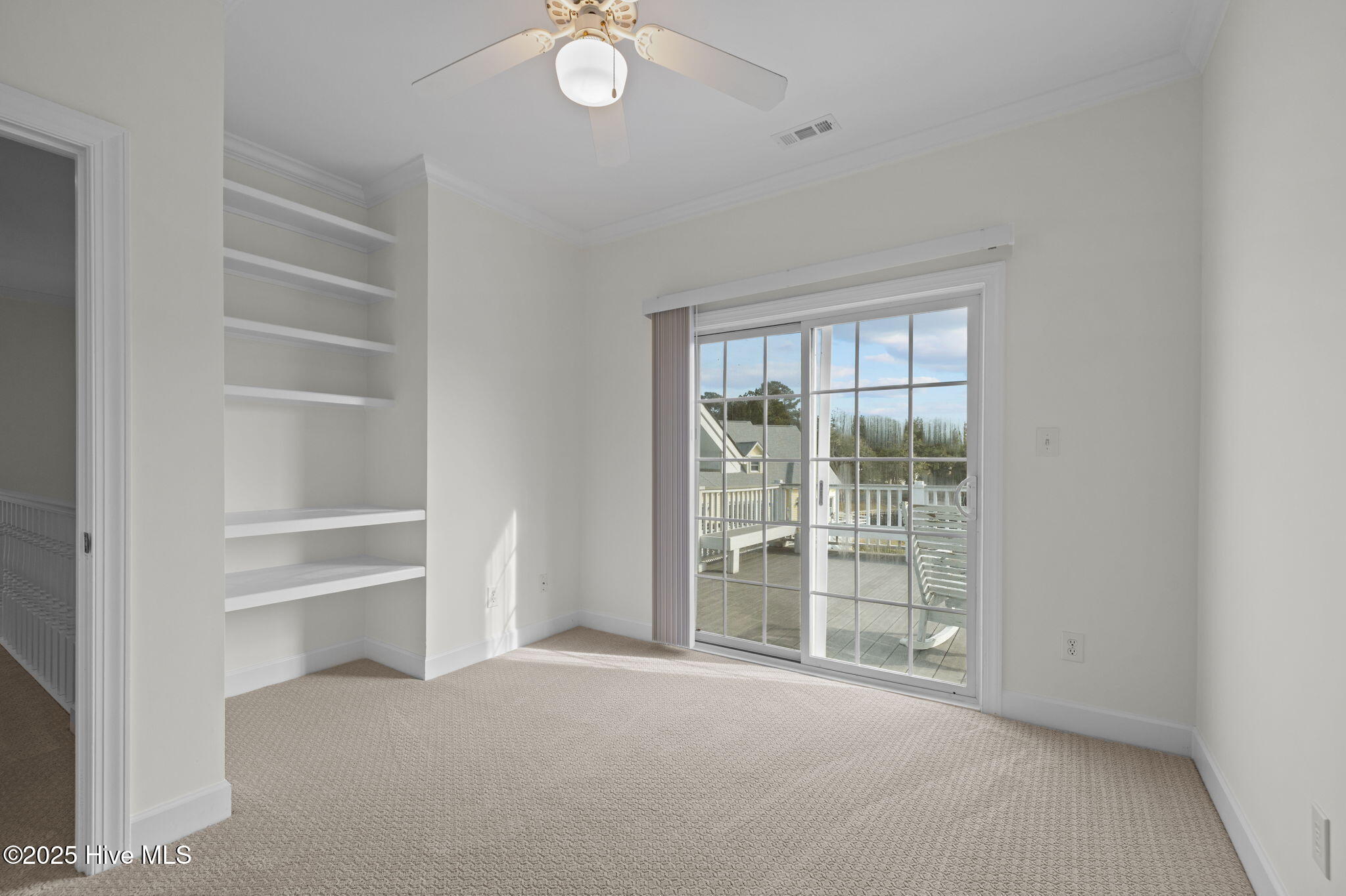 100542960 | Photo 37