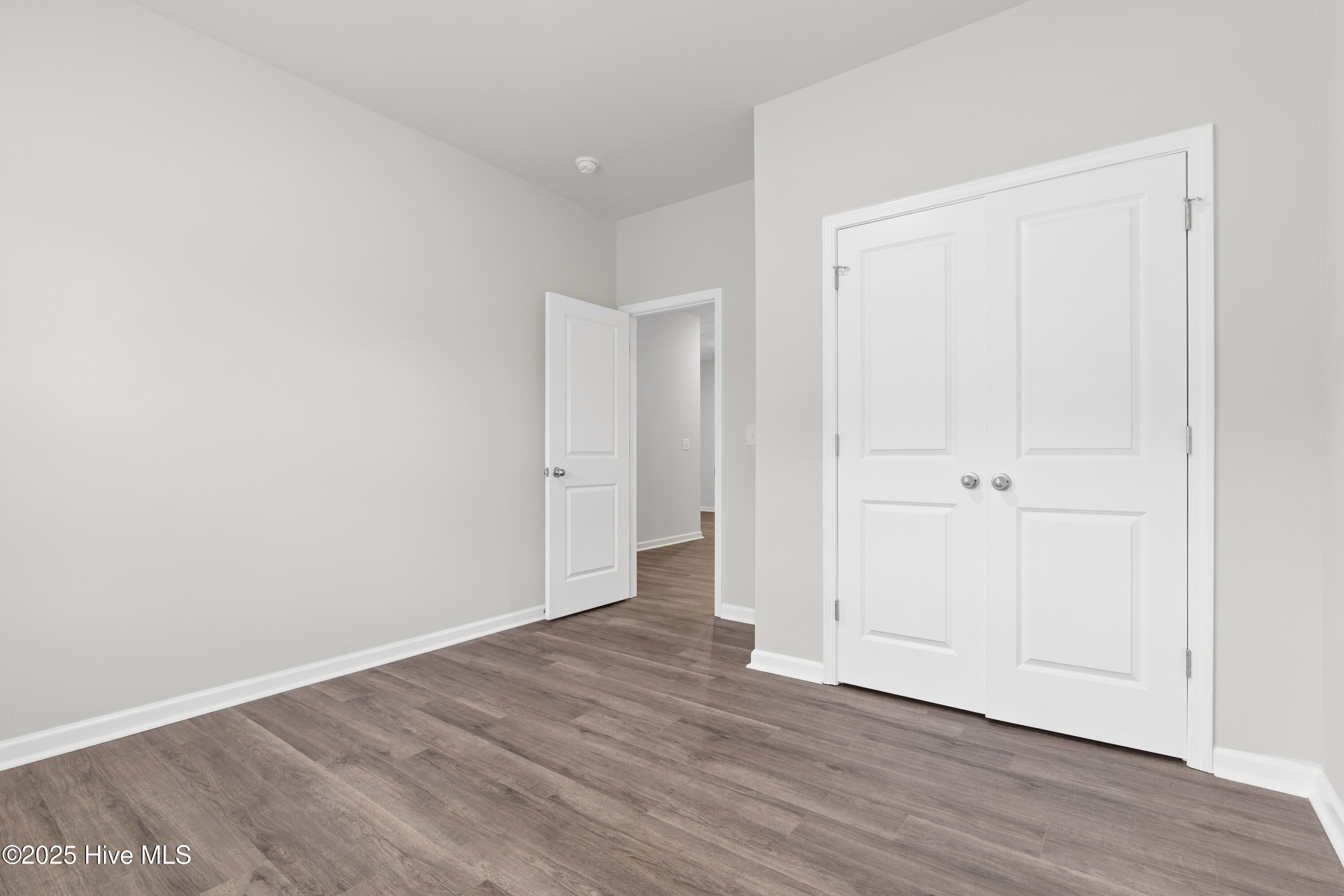 100546082 | Photo 17