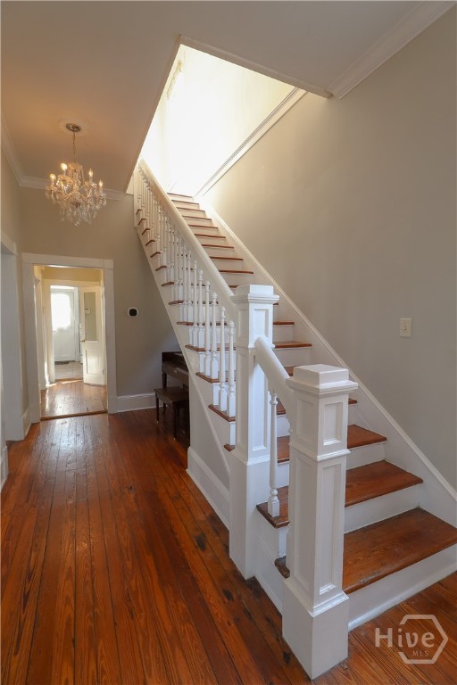 Photo 4 of Single family home for sale at 313 W 33rd Street, Savannah, GA 31401 | MLS# SA366038 | Listing updated on 2026-10-08