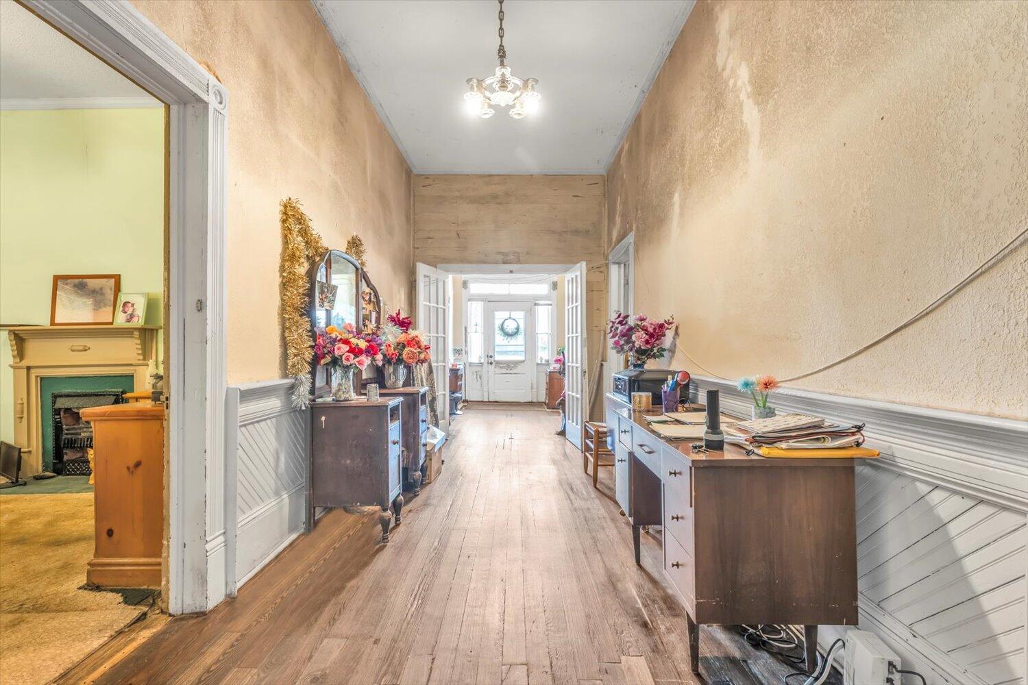 05-167 Commerce St 04