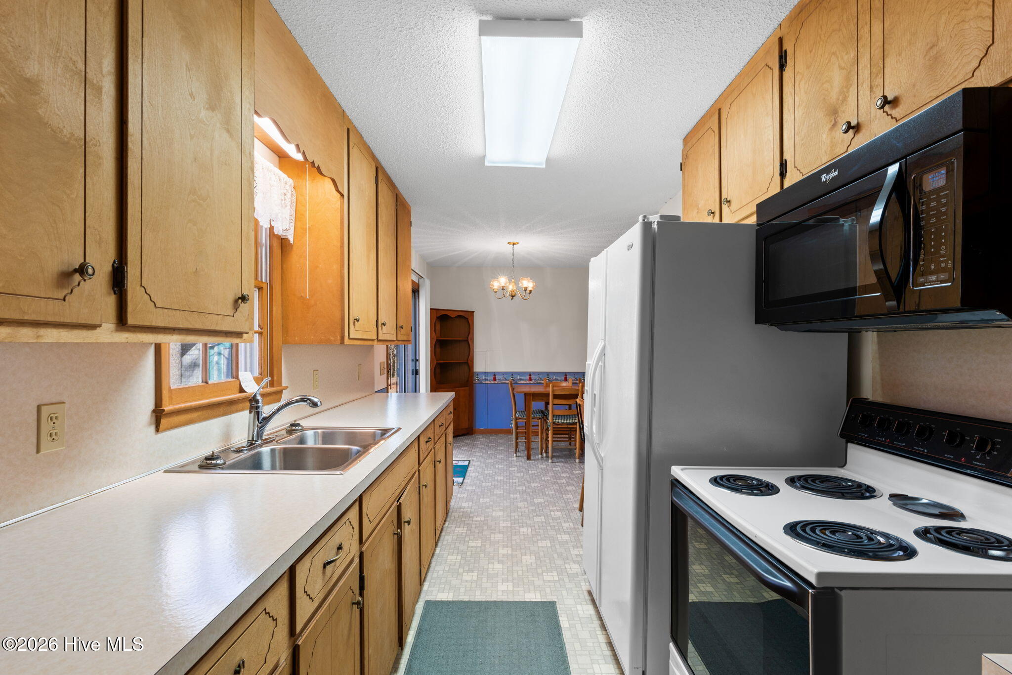 100551334 | Photo 34