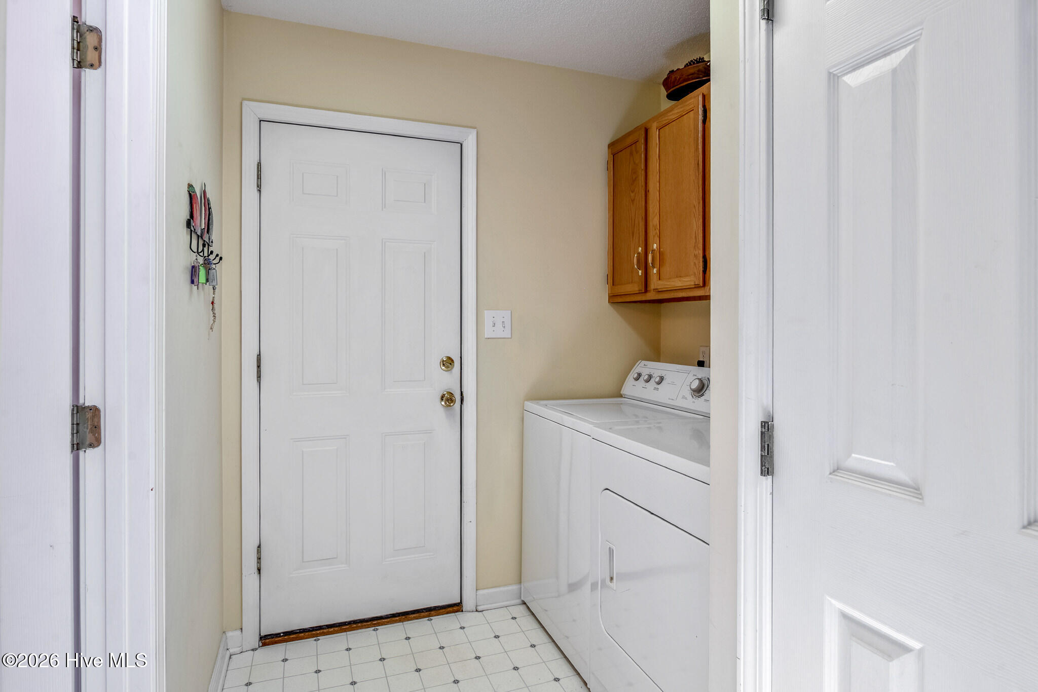 100566913 | Photo 20