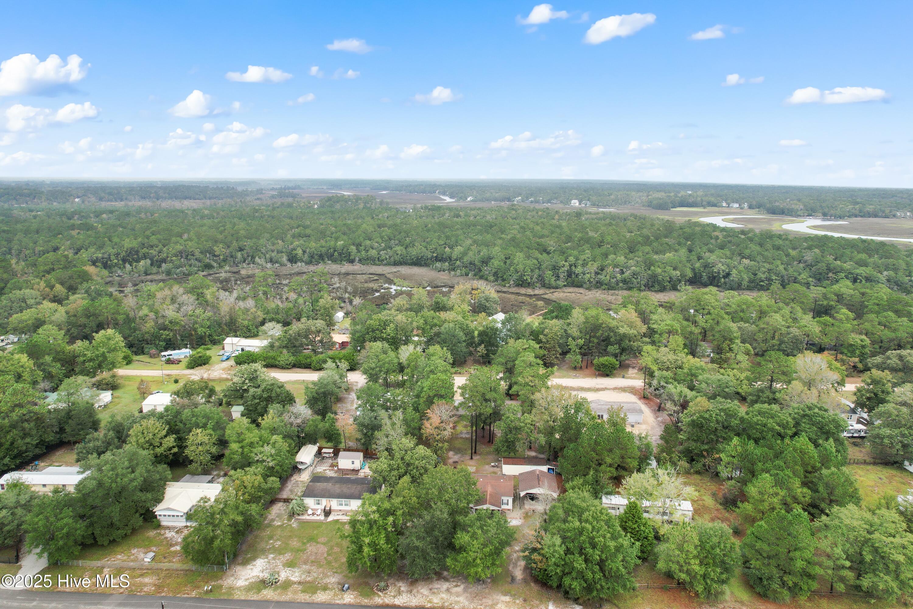 100570016 | Photo 31