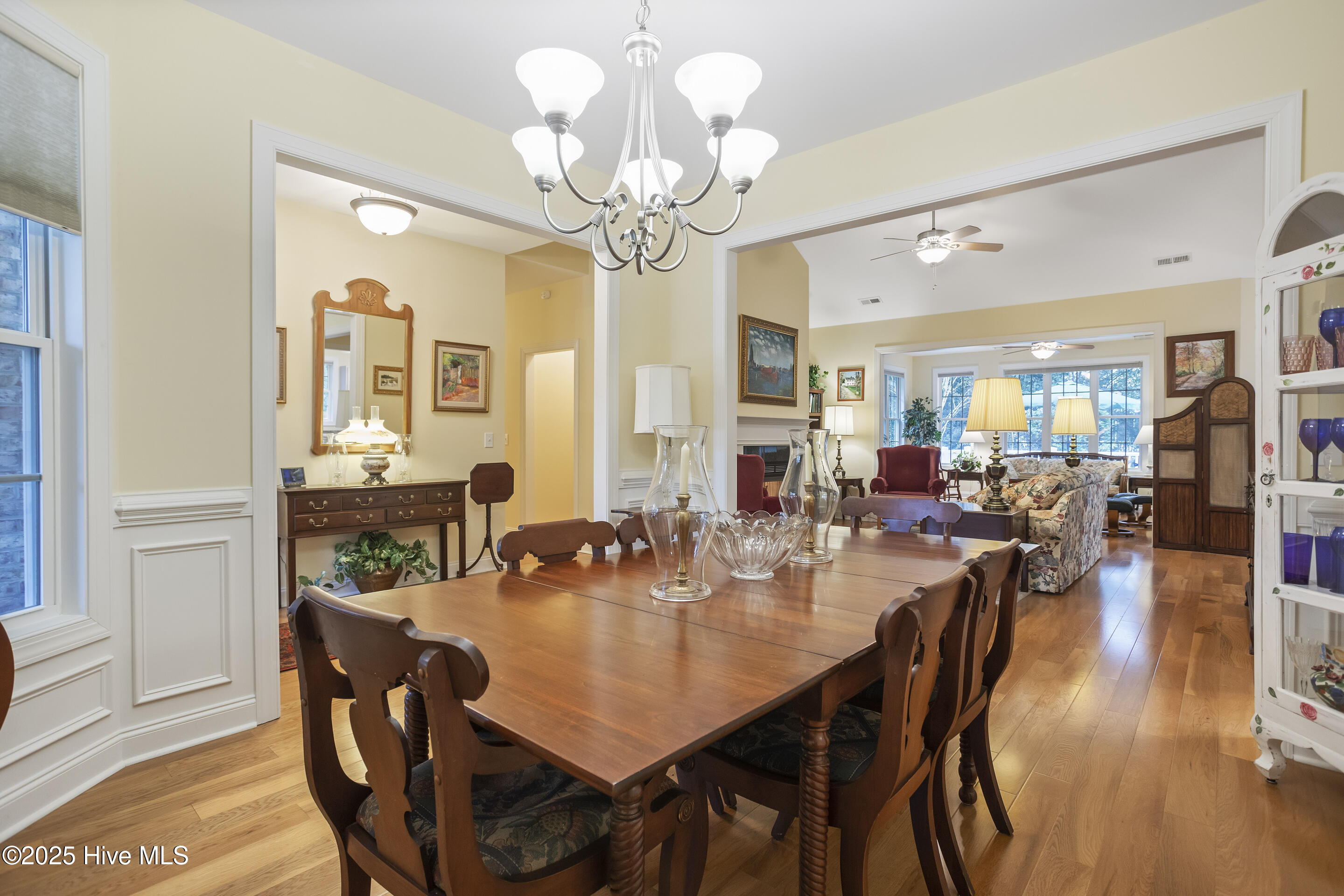 100528316 | Photo 13