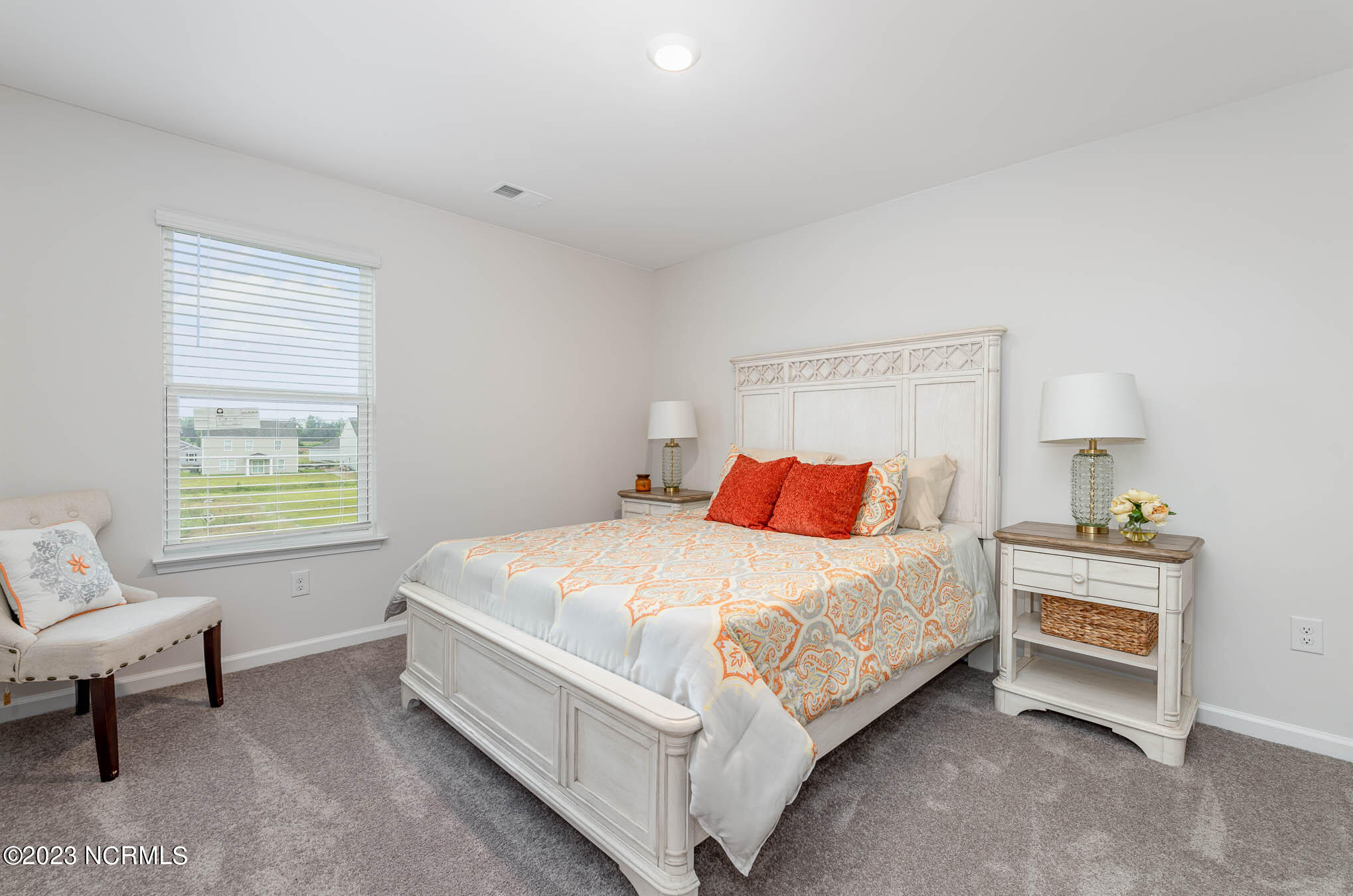 100550698 | Photo 27