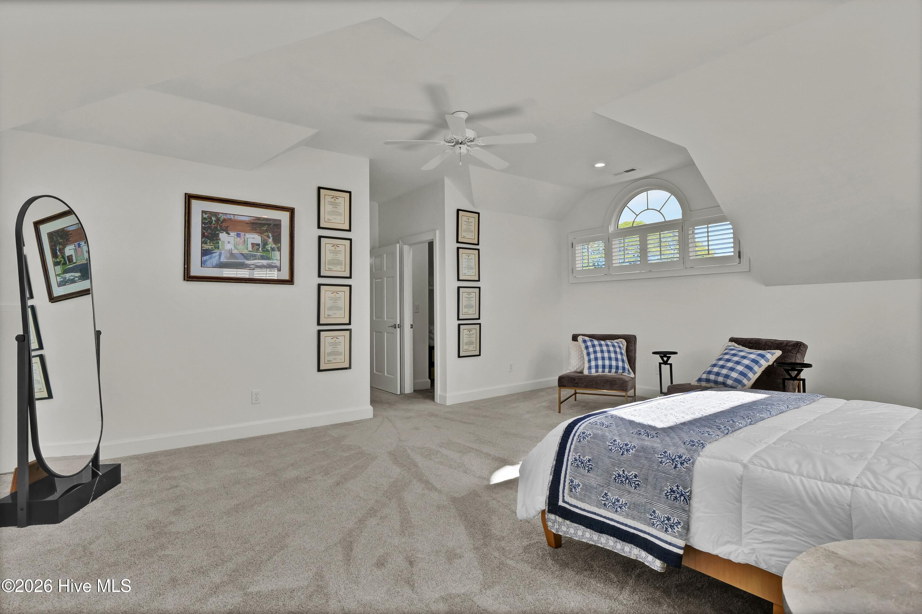 100552797 | Photo 52