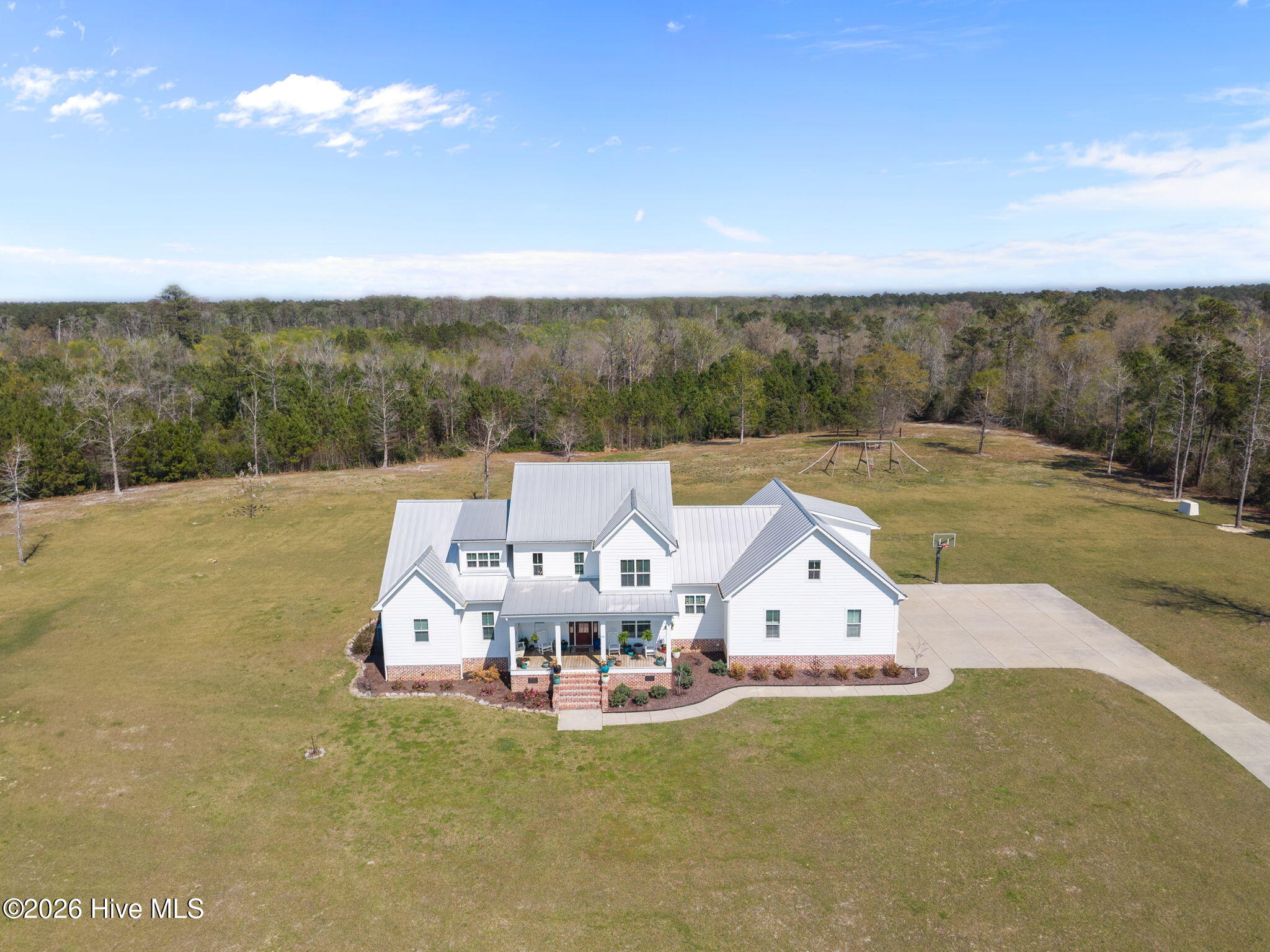 100563591 | Photo 50