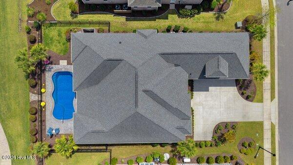 100566172 | Photo 47