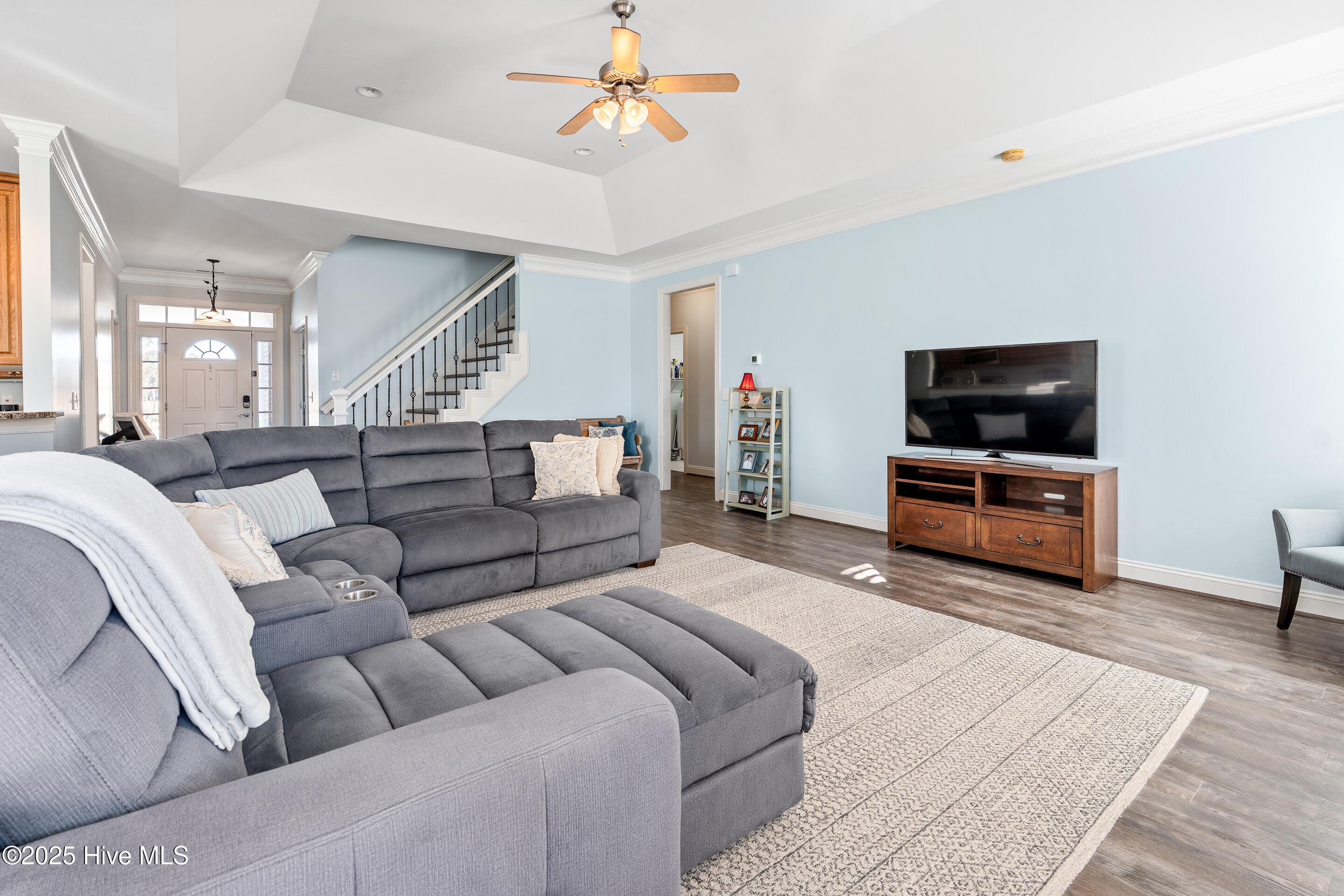 100547158 | Photo 14