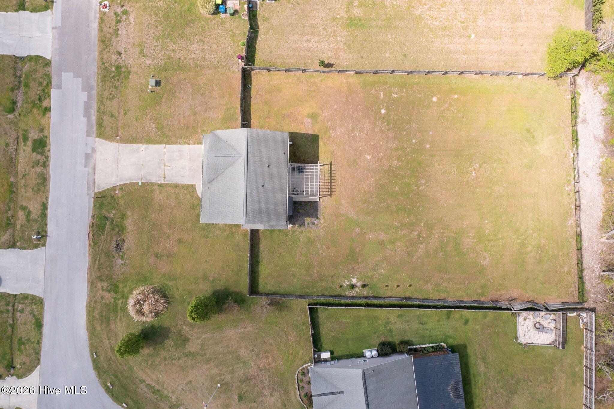 100565163 | Photo 54