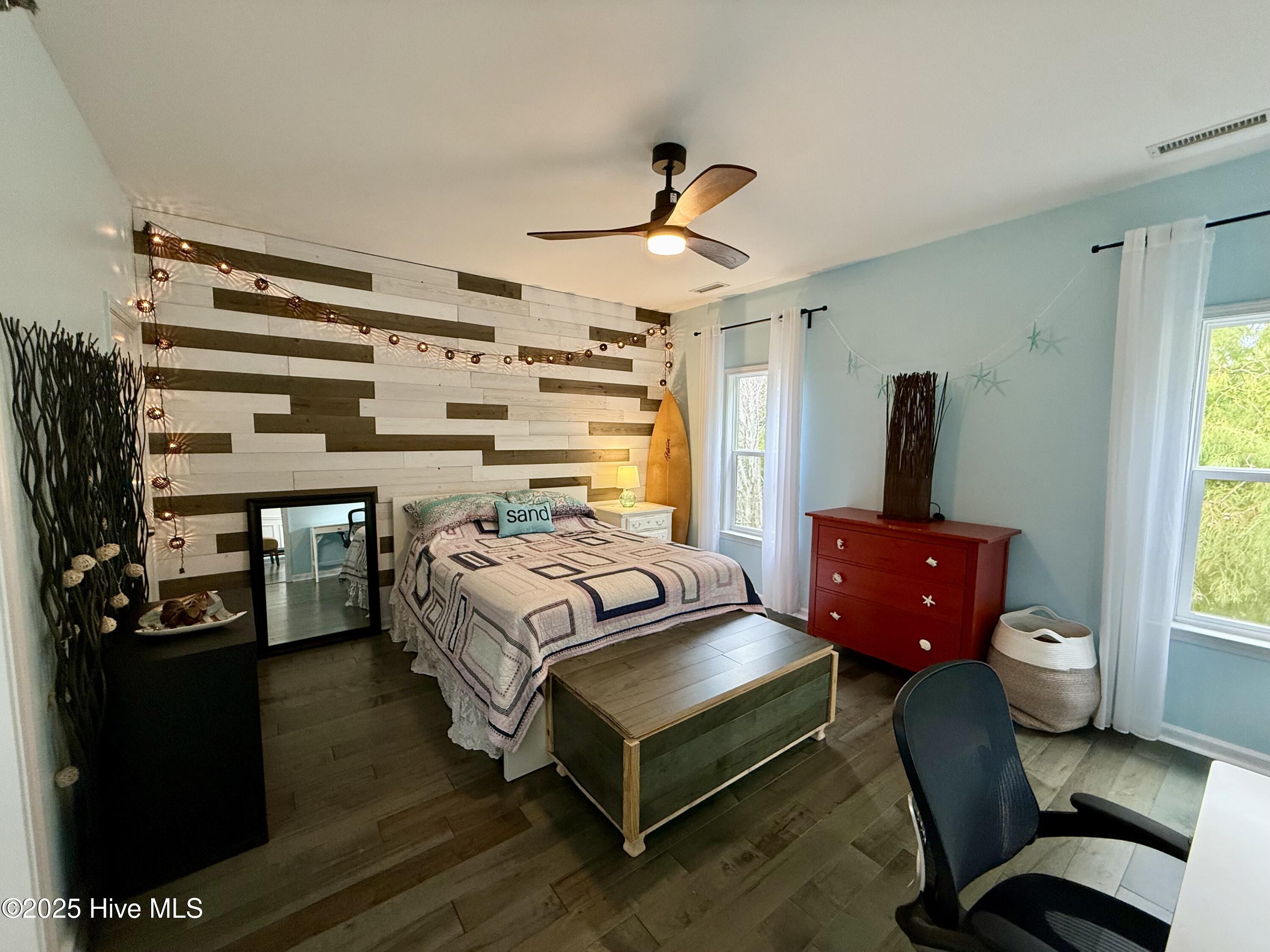 100531236 | Photo 37