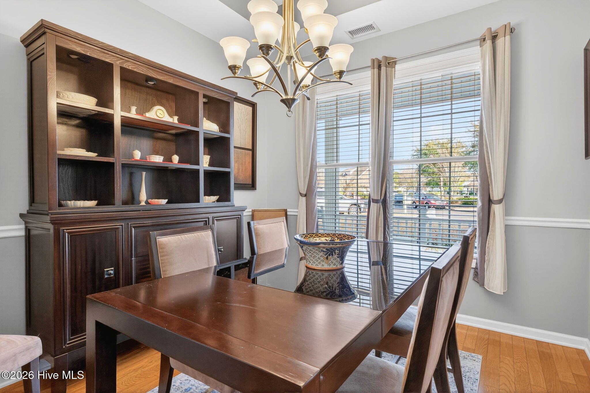 100558240 | Photo 17